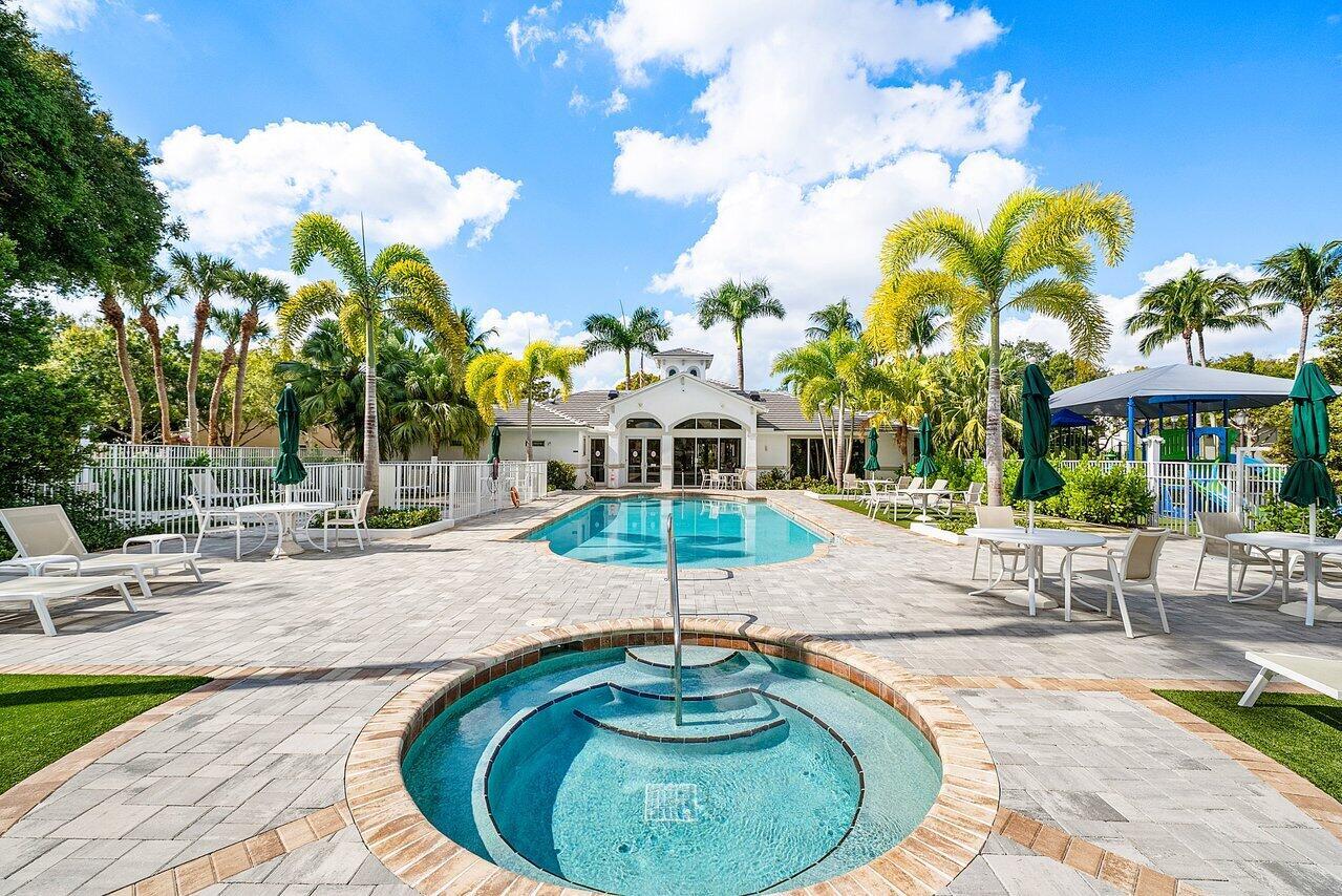 4835 N Classical Boulevard