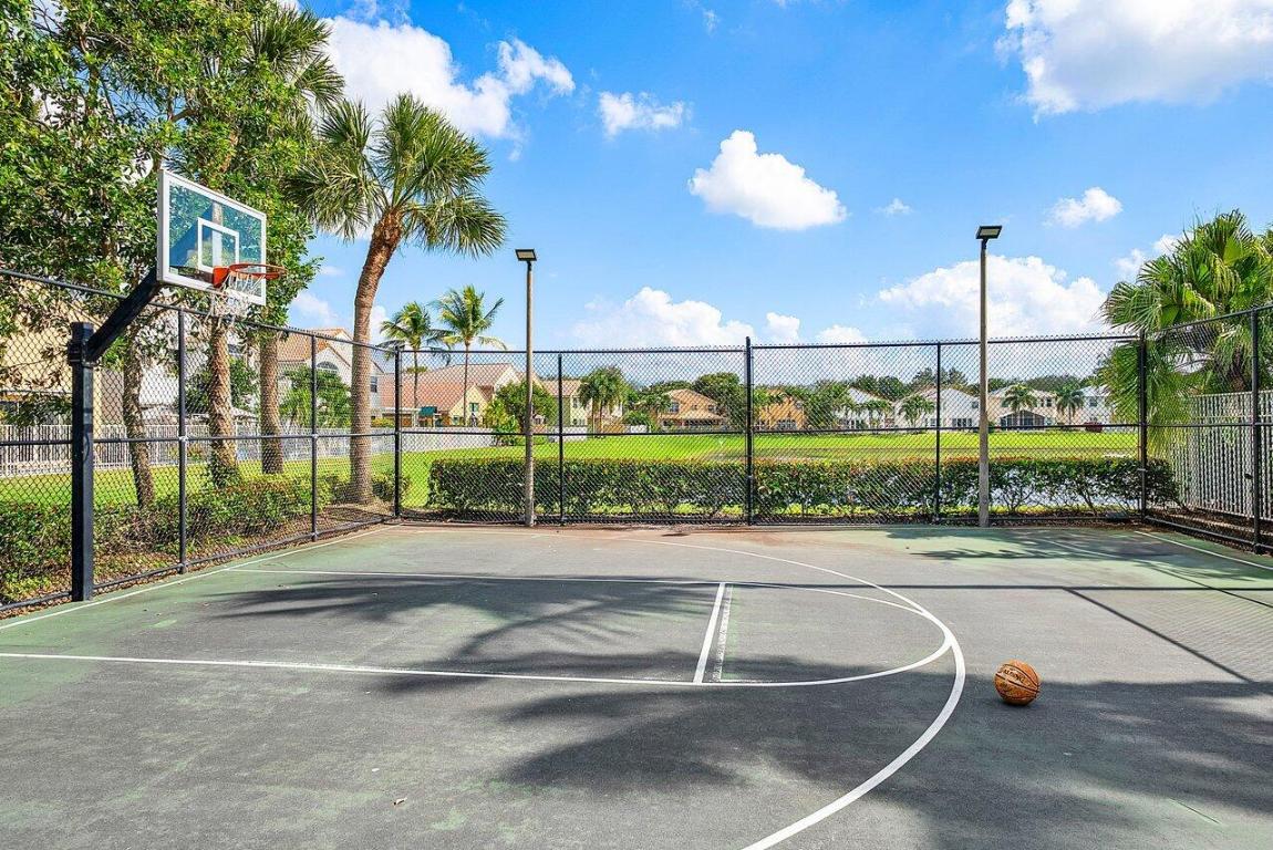 4835 N Classical Boulevard