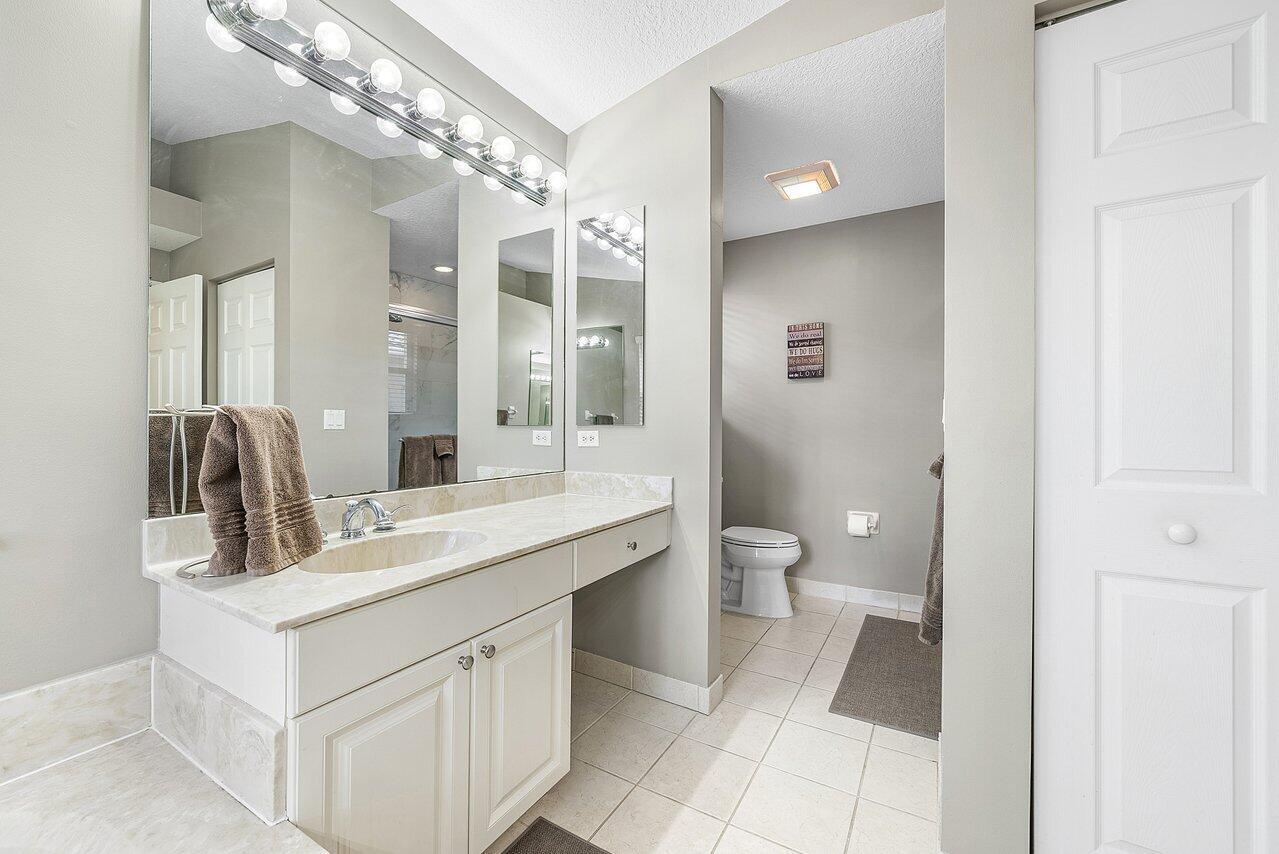 4835 N Classical Boulevard