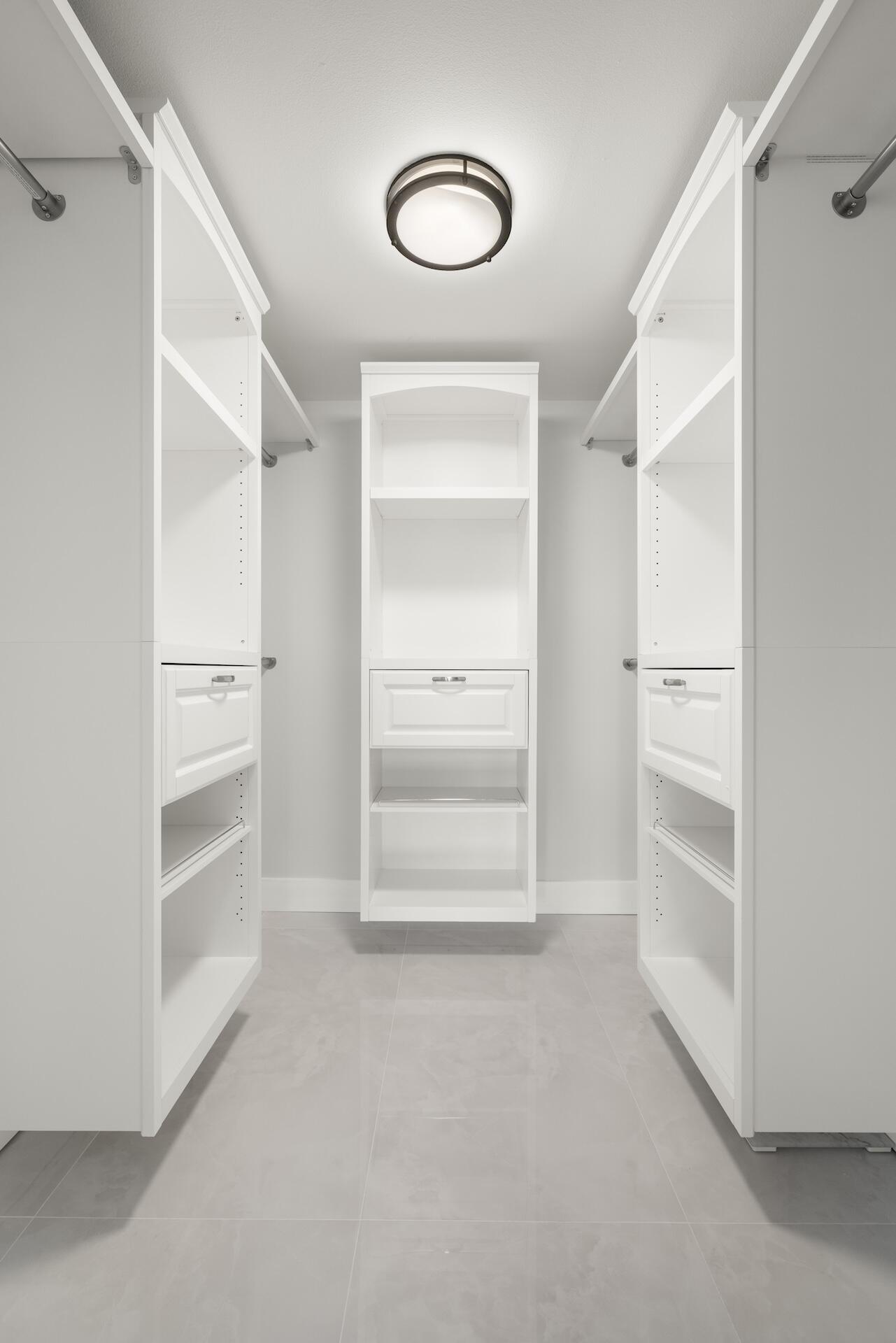 5600 N Flagler Drive 207