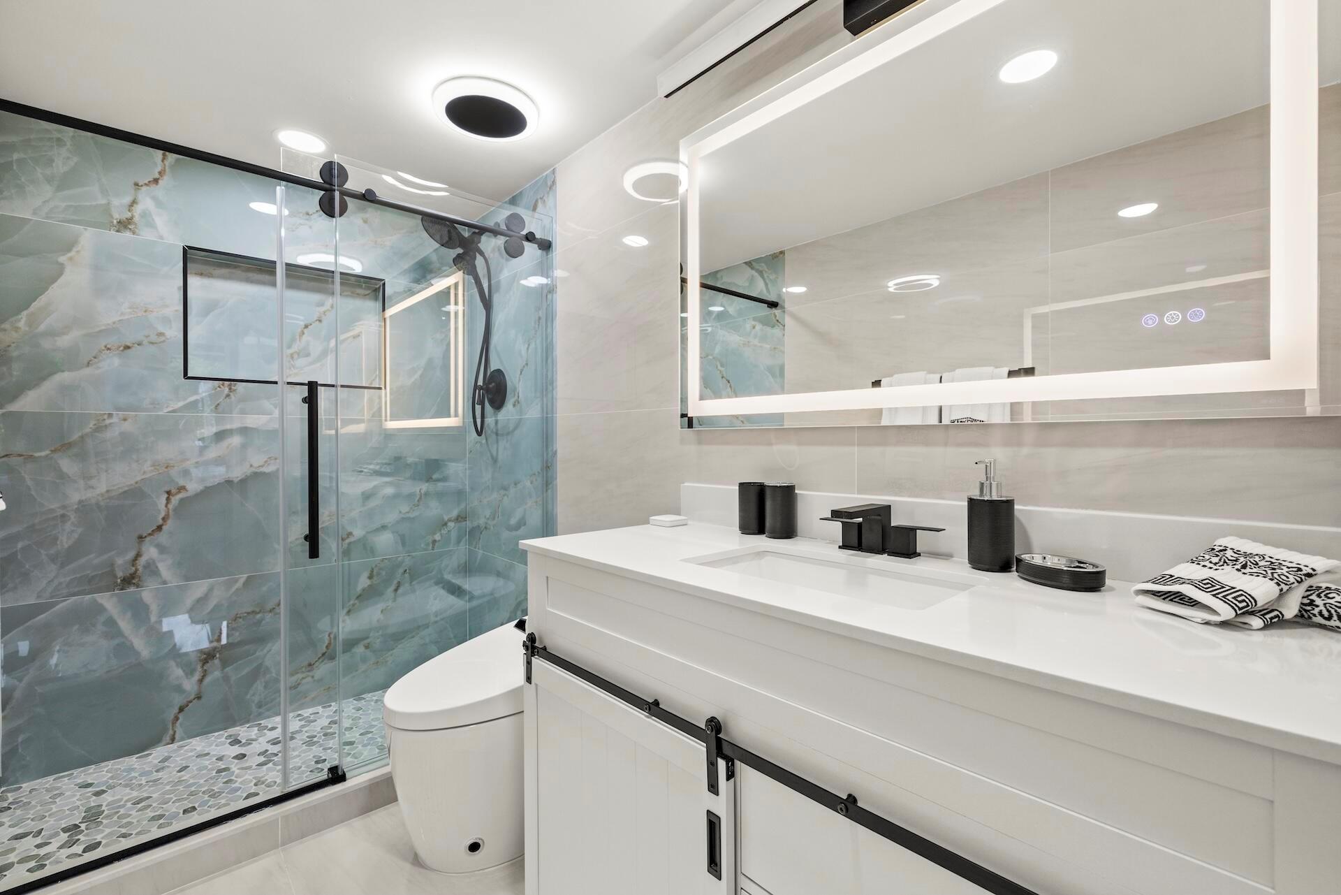 5600 N Flagler Drive 207