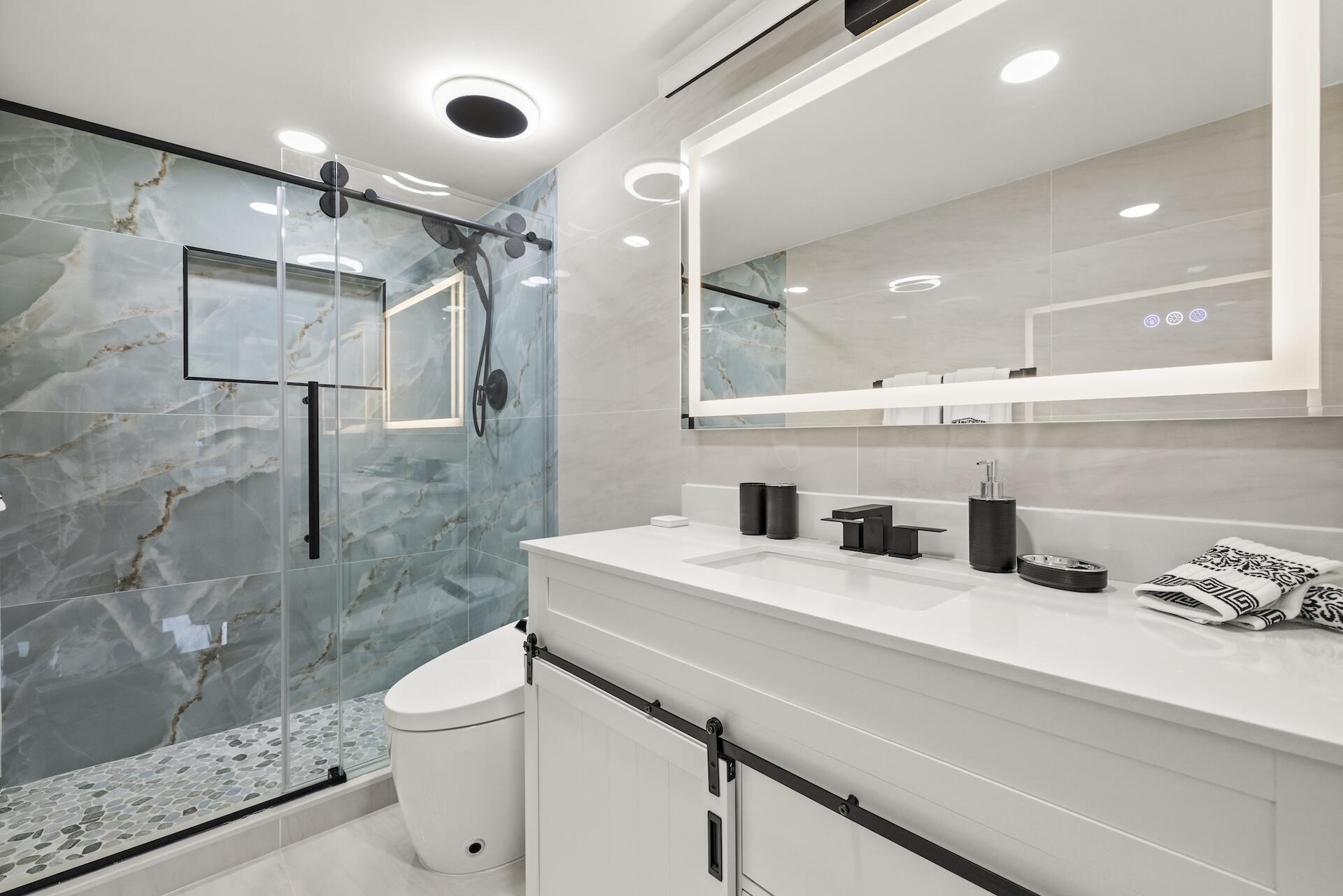 5600 N Flagler Drive 207