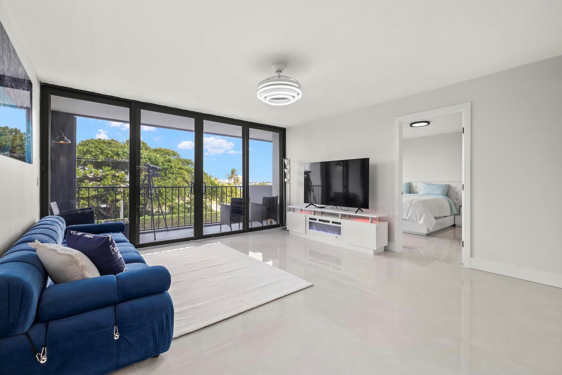 5600 N Flagler Drive 207