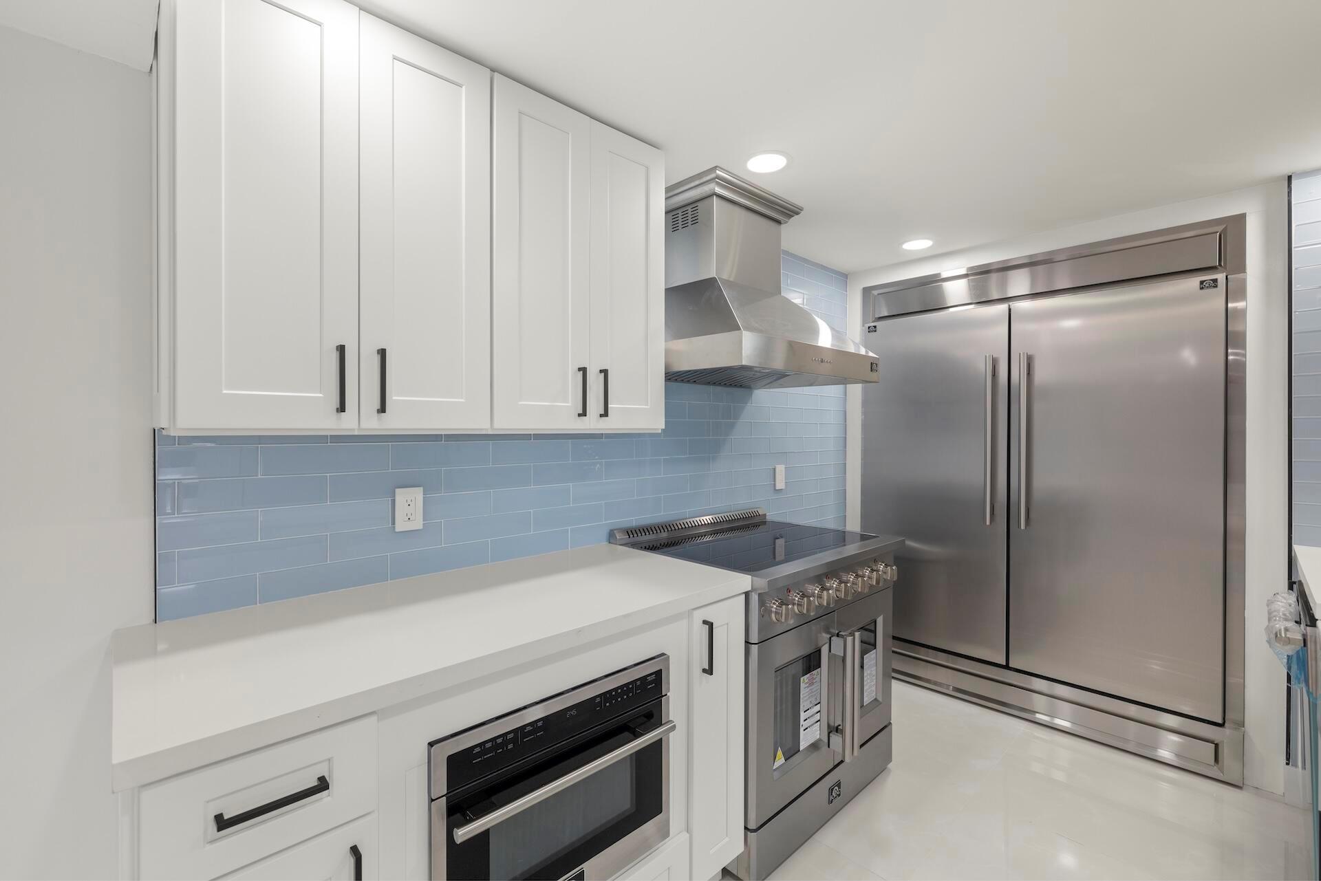 5600 N Flagler Drive 207