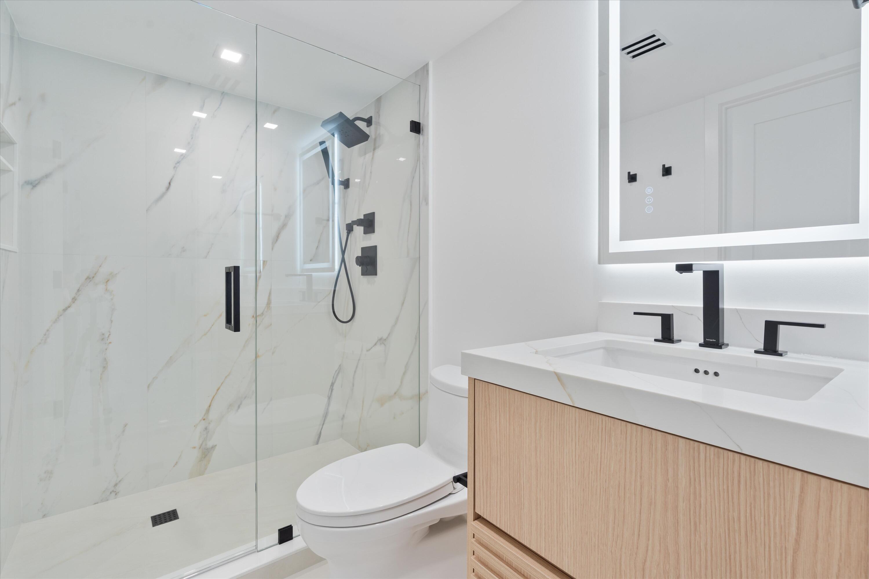 250 S. Ocean Blvd. 3e & 3f