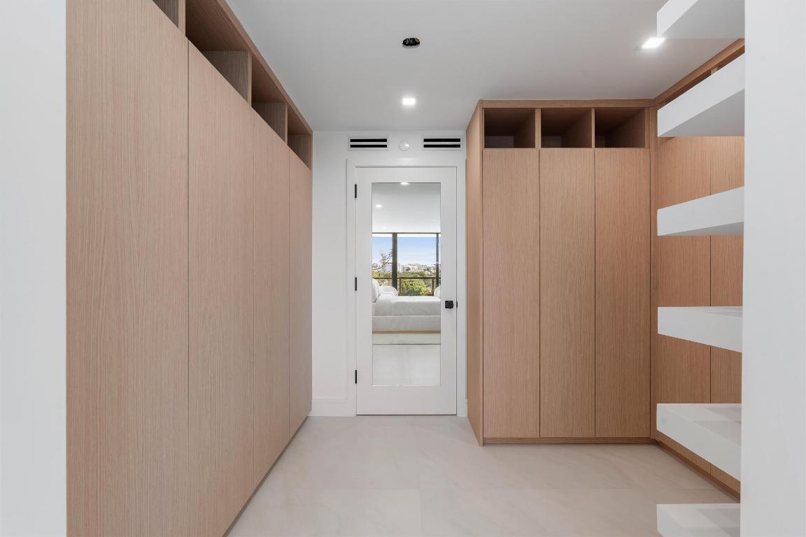 250 S. Ocean Blvd. 3e & 3f