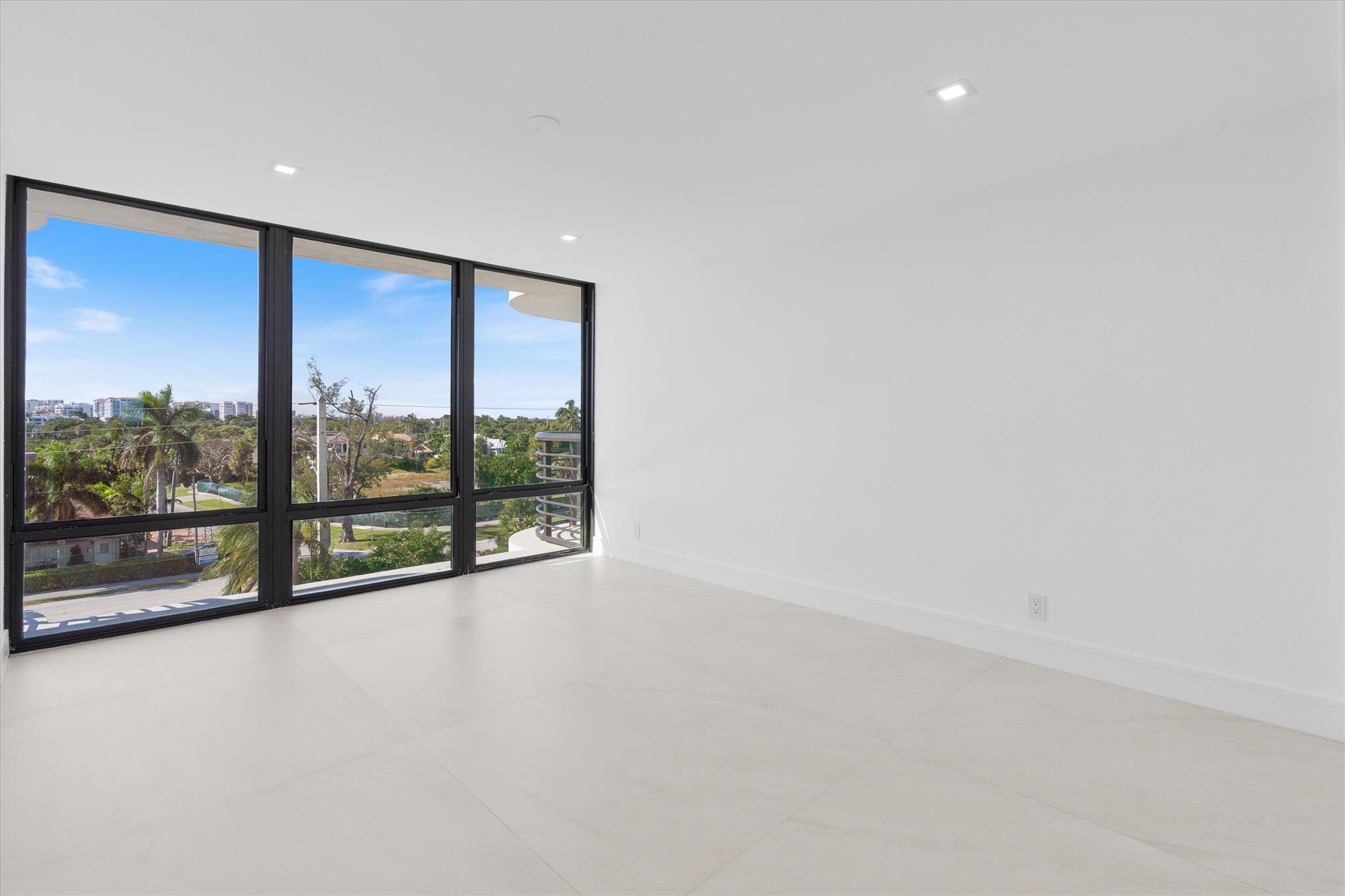 250 S. Ocean Blvd. 3e & 3f