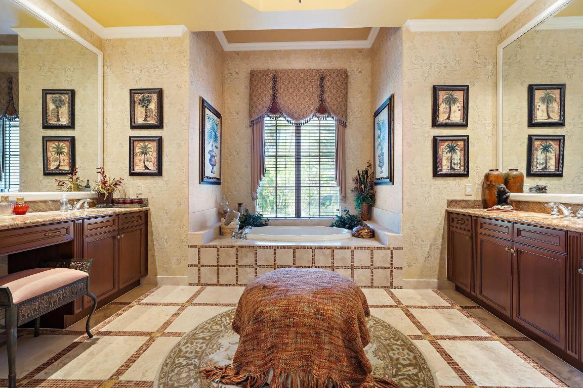 9238 Pineville Drive