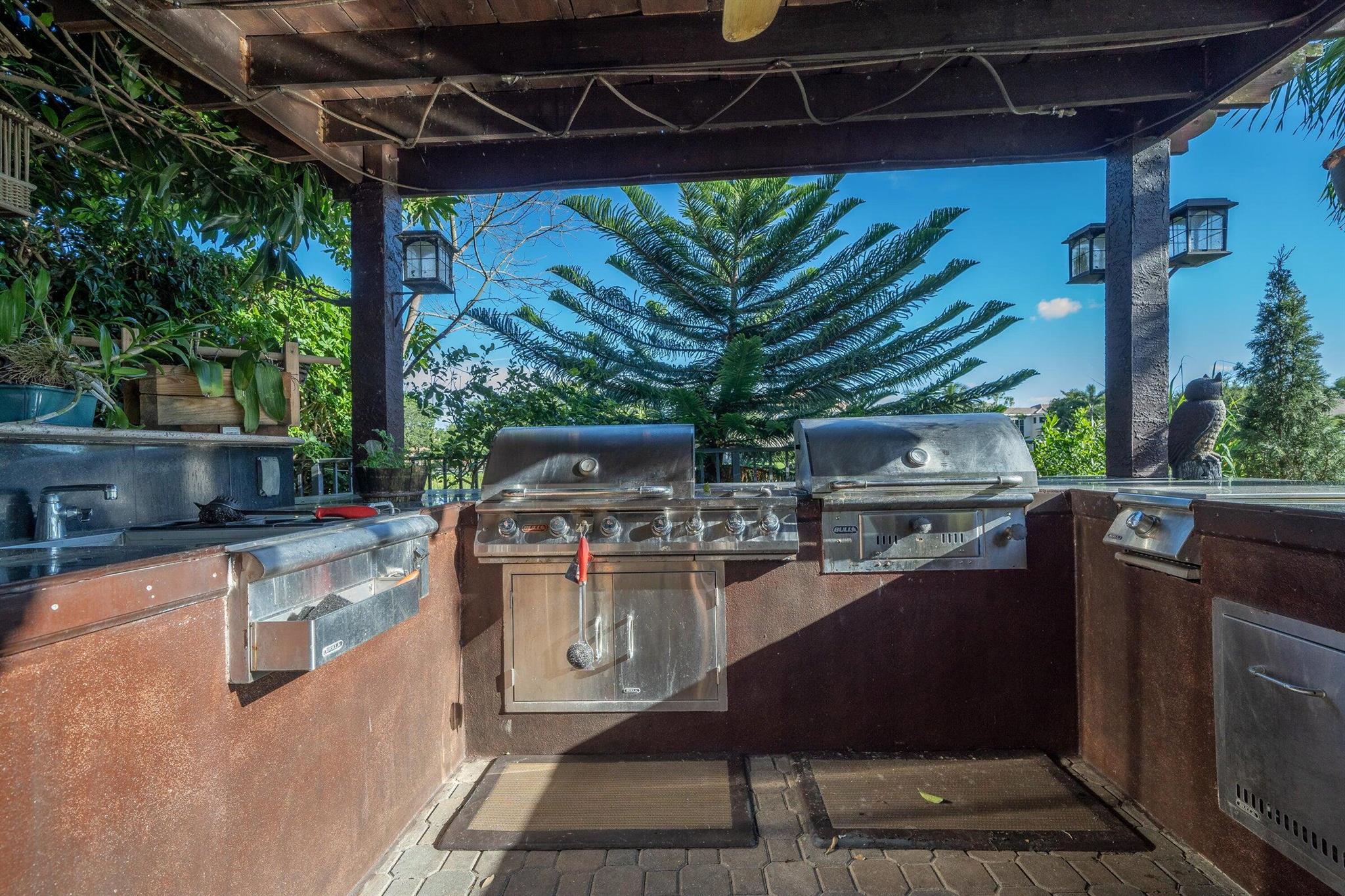 9238 Pineville Drive