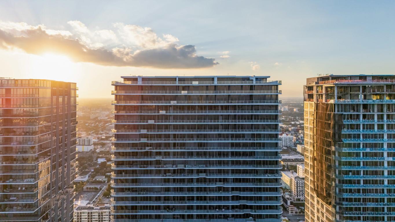 700 NE 24th Street Ph-6003