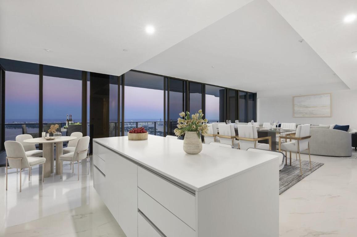 700 NE 24th Street Ph-6003