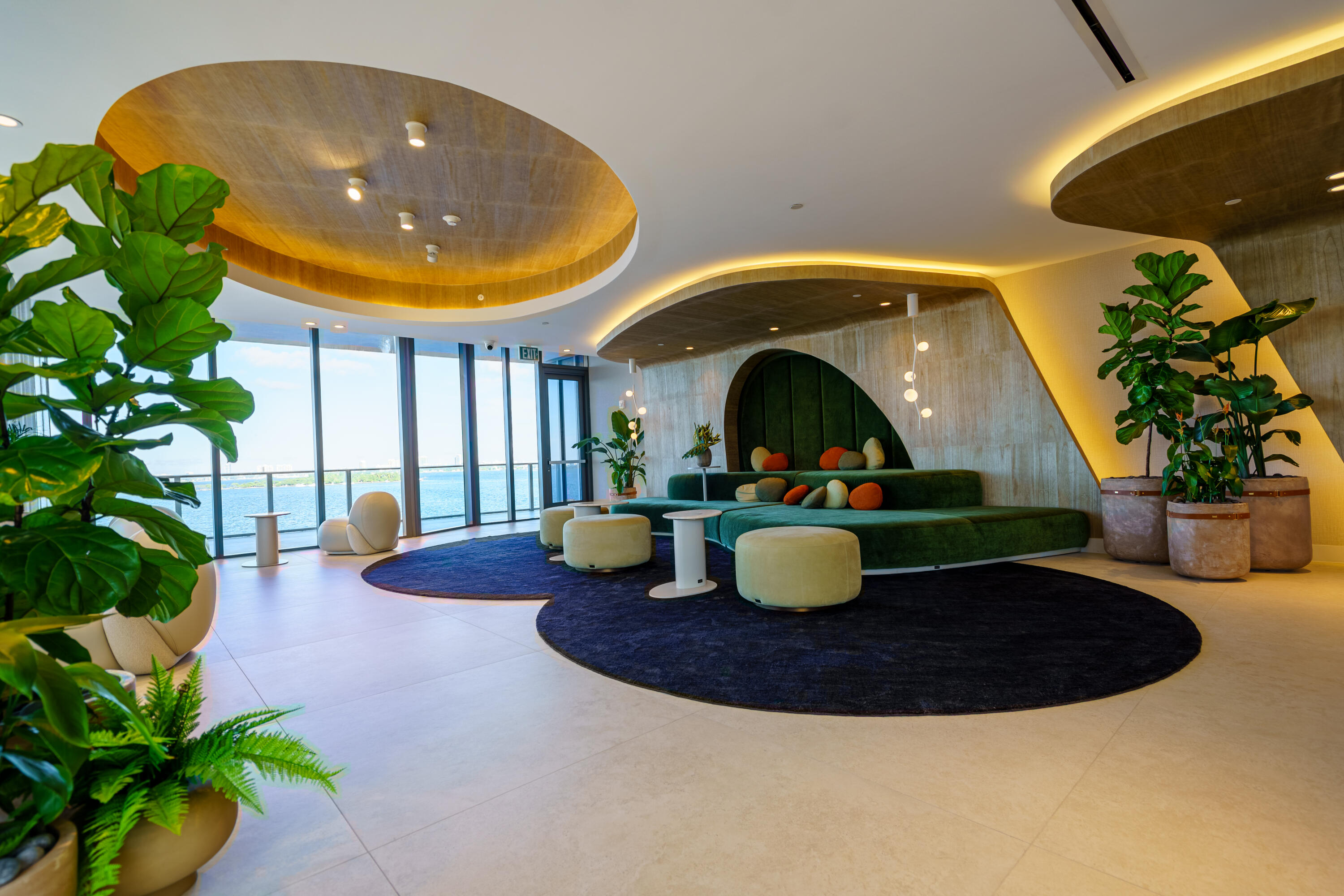 700 NE 24th Street Ph-6003