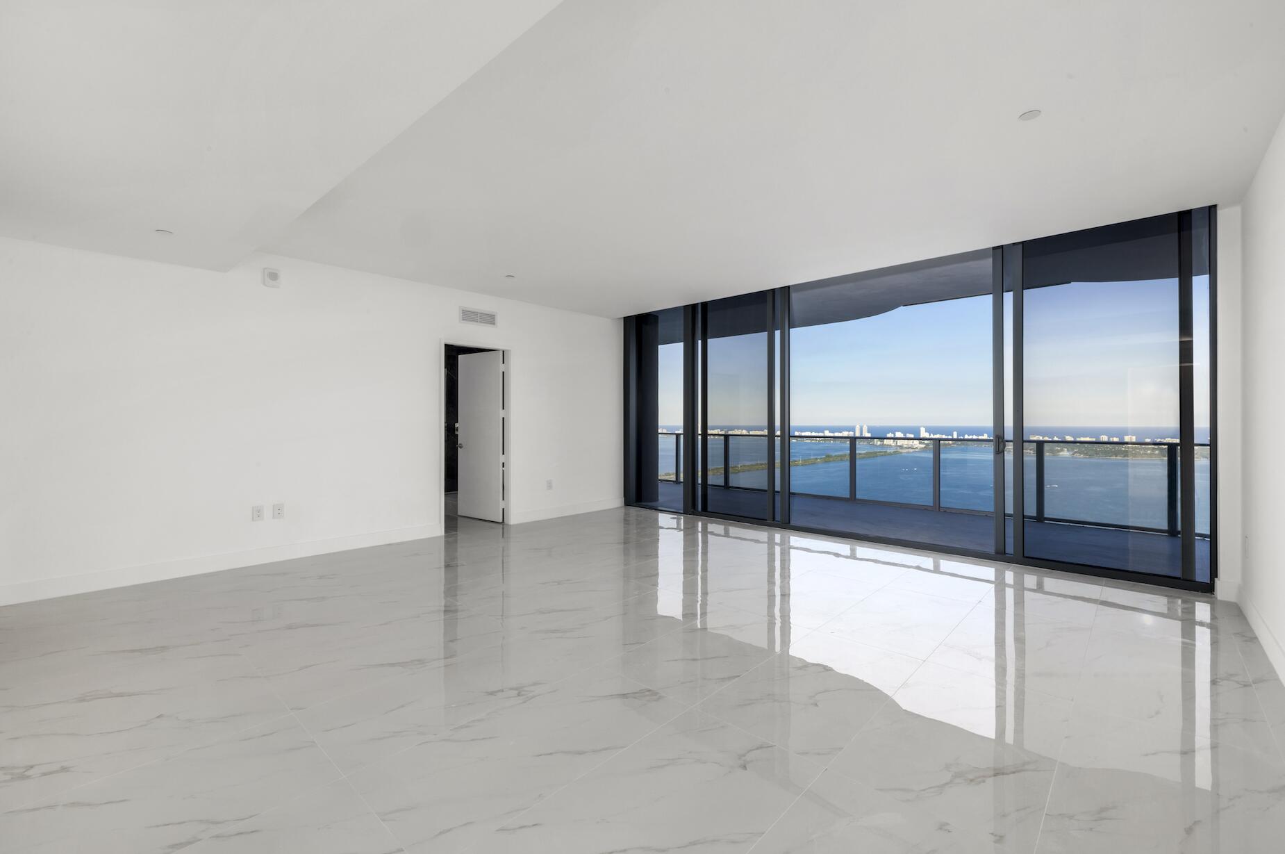 700 NE 24th Street Ph-6003