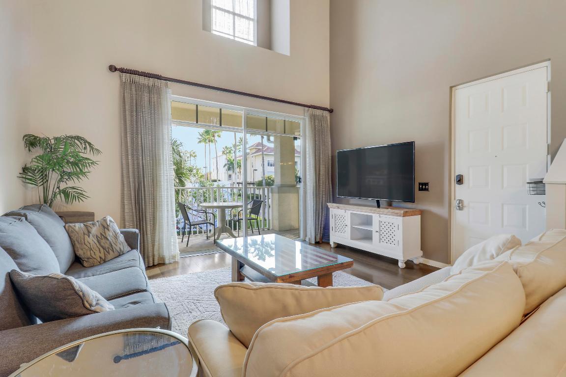 1152 University Boulevard 22