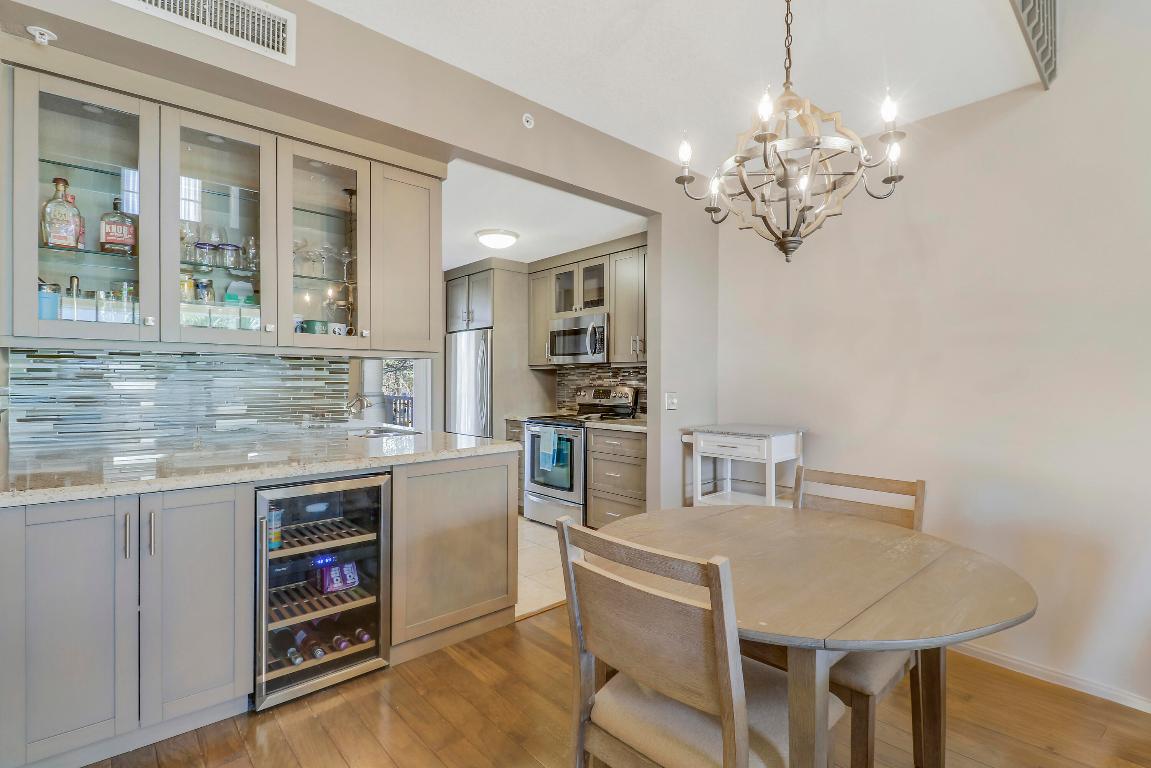 1152 University Boulevard 22