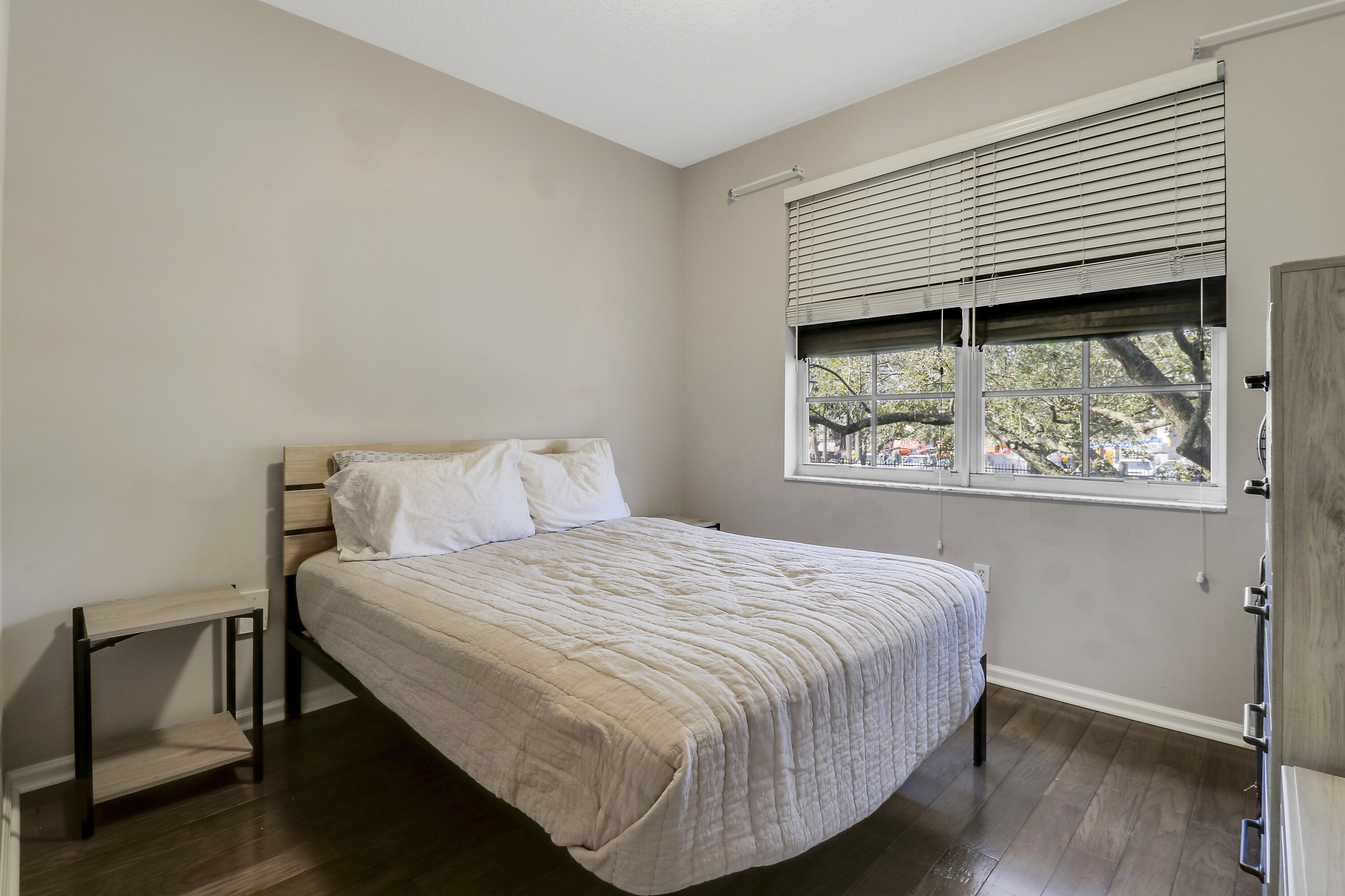 1152 University Boulevard 22