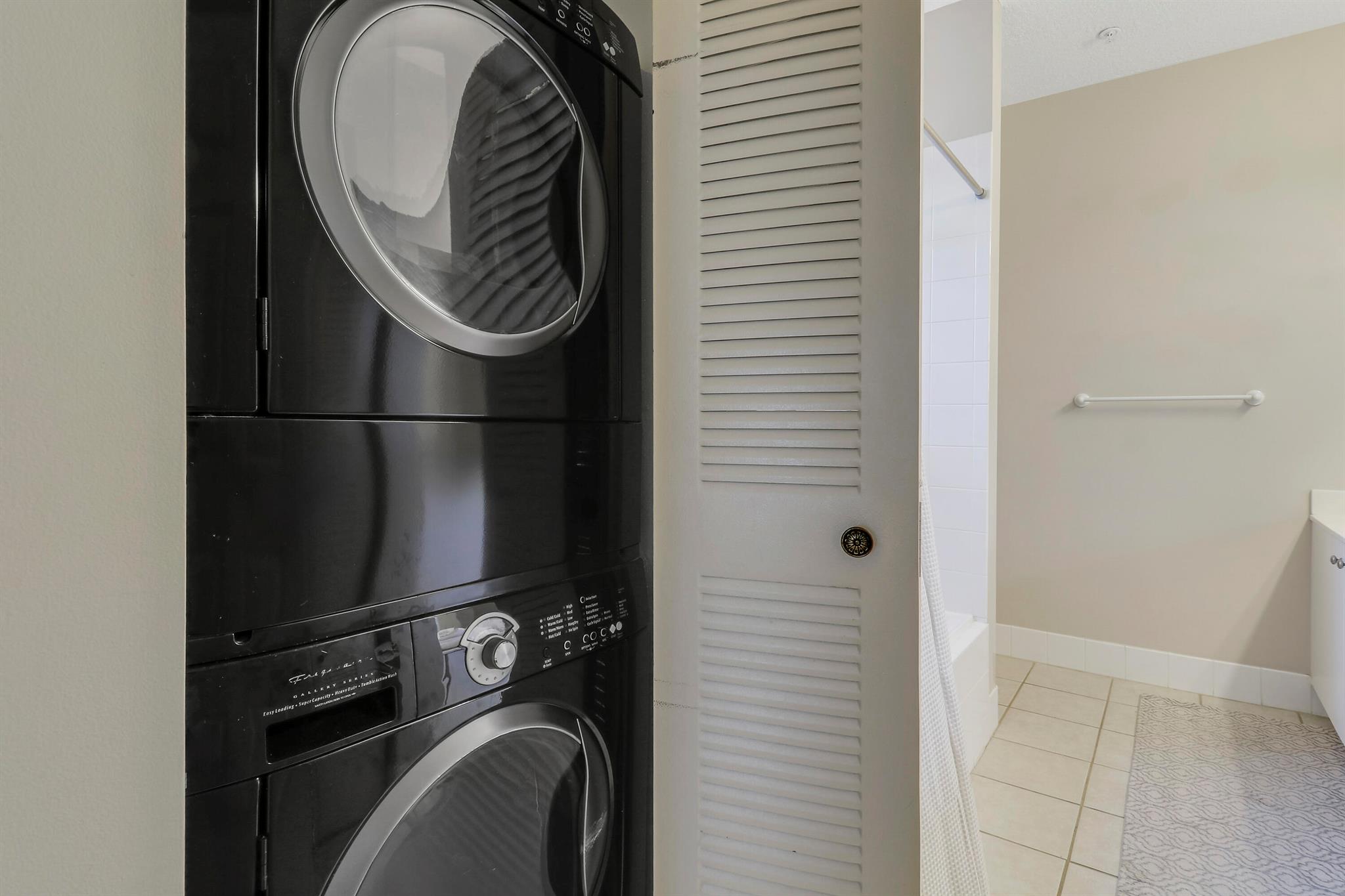 1152 University Boulevard 22