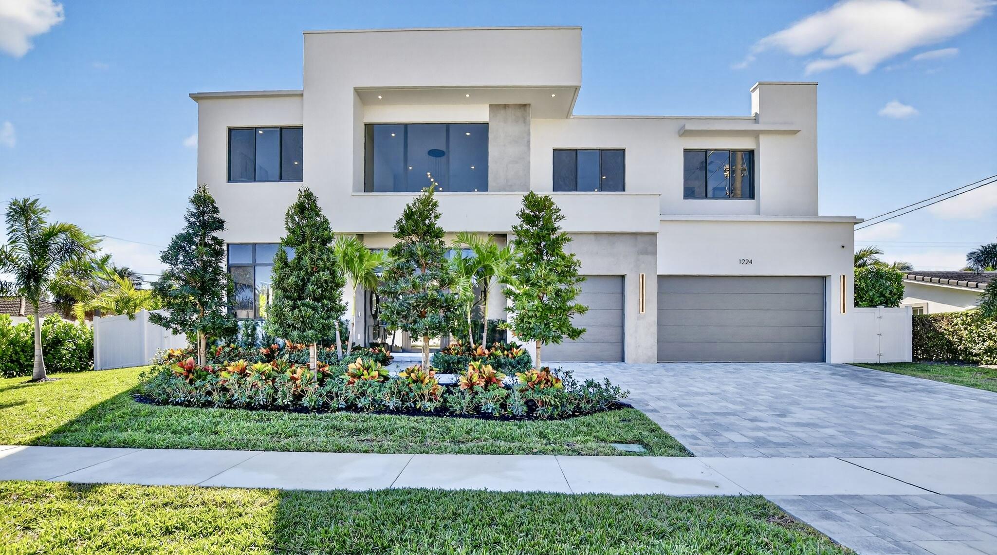 1224 SW 13 Street
