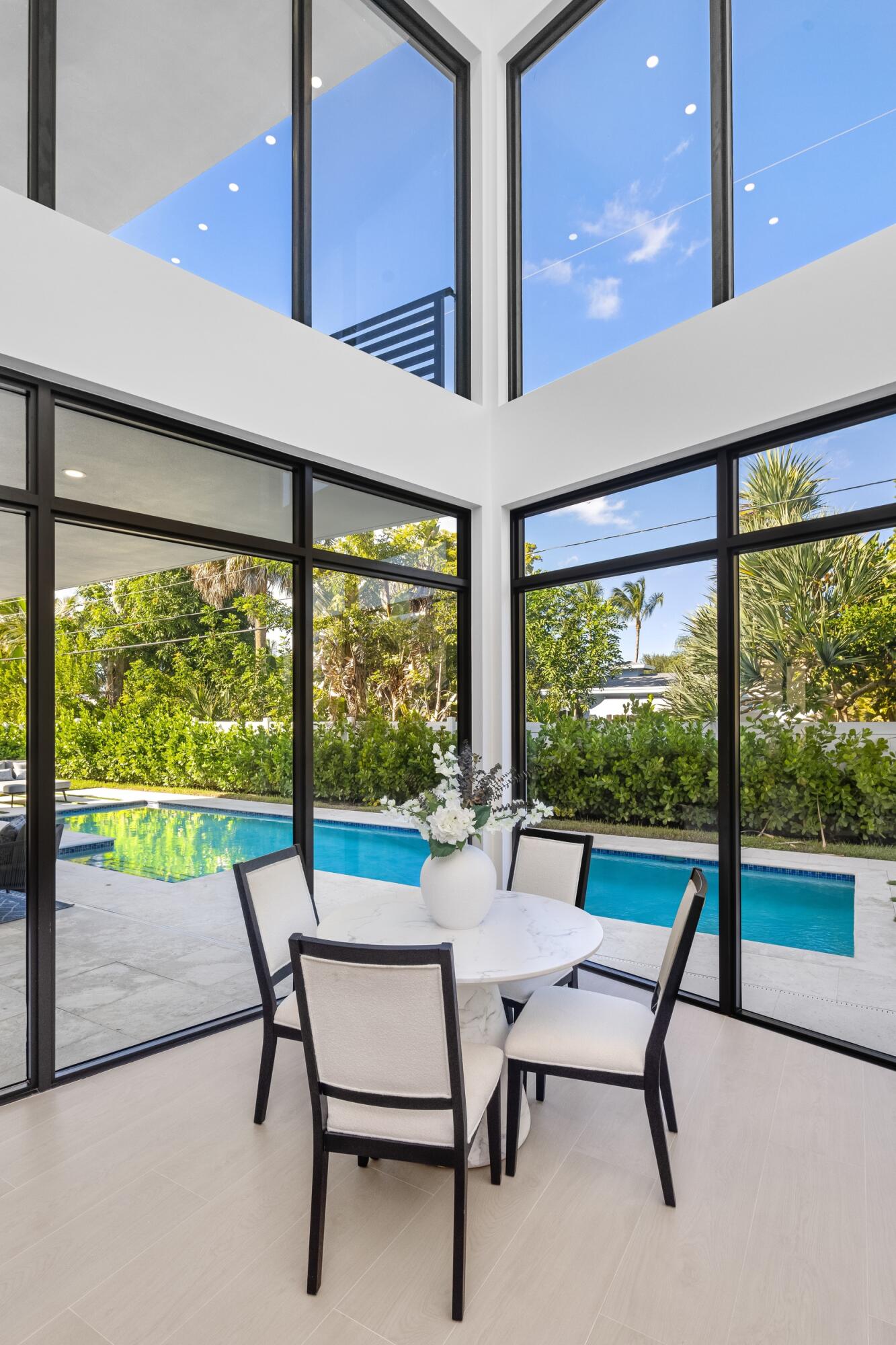 957 SW 12th Street