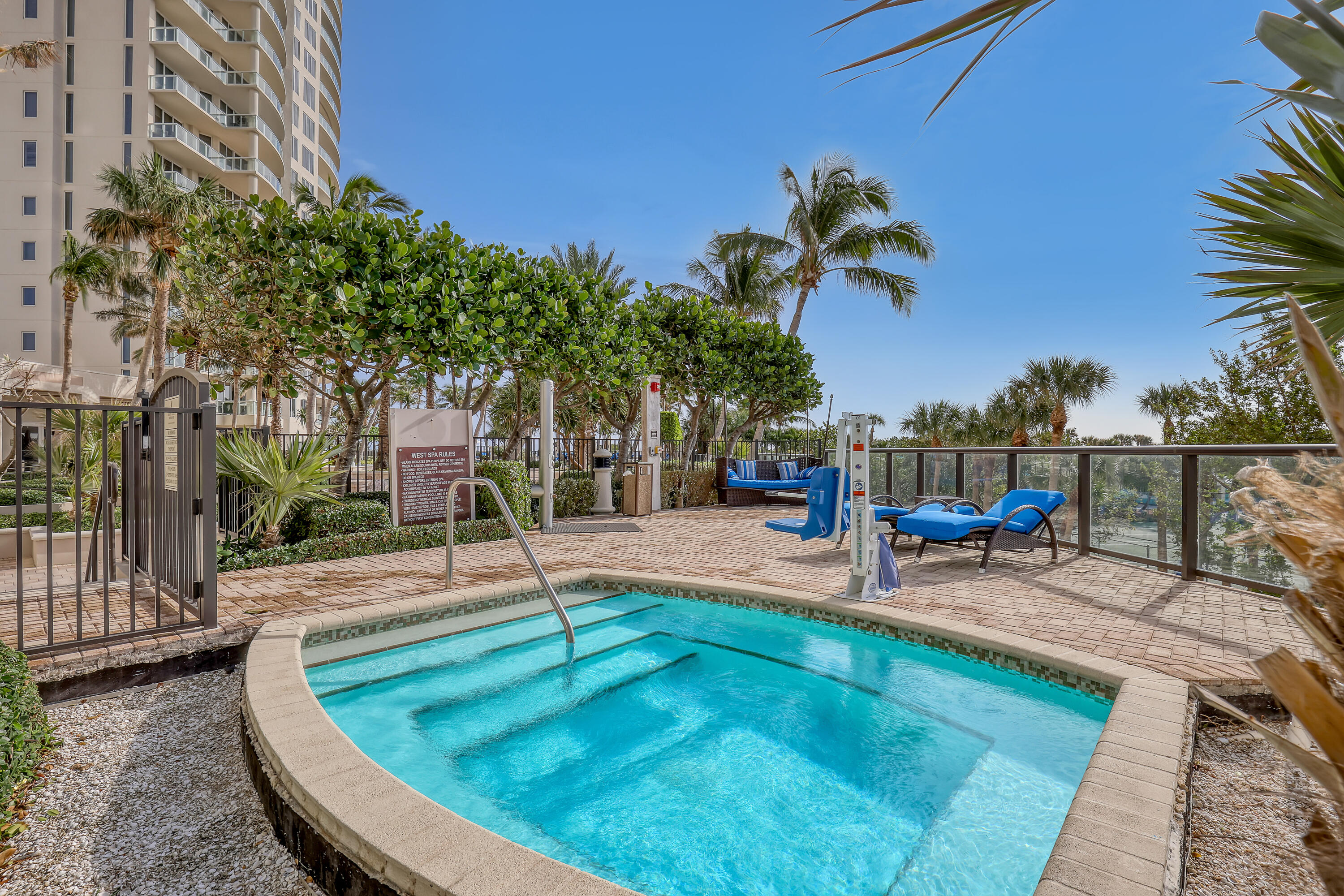 2700 N Ocean Drive 2105b
