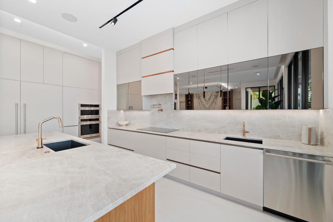 2880 NE 9th Street, Pompano Beach