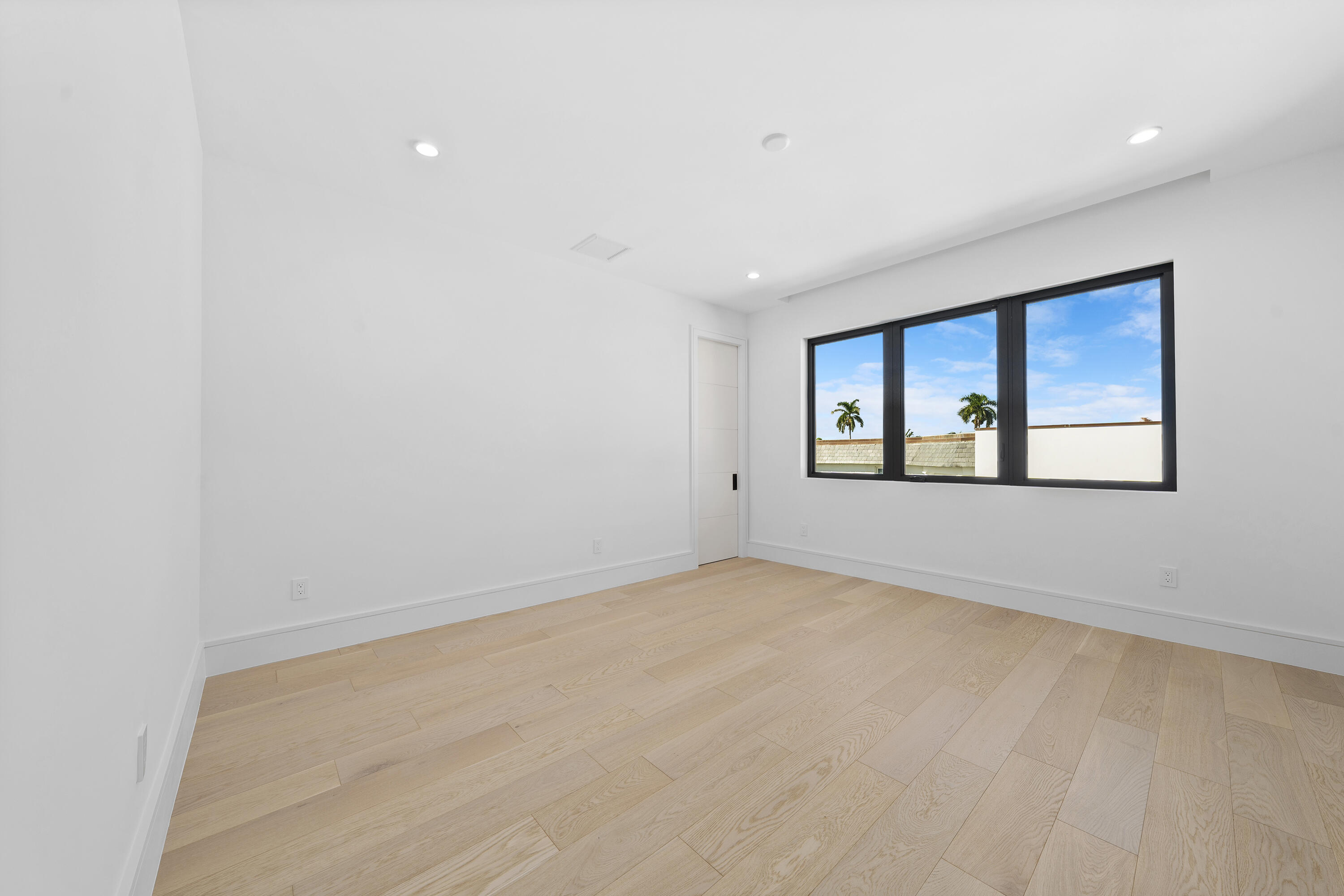 2880 NE 9th Street, Pompano Beach
