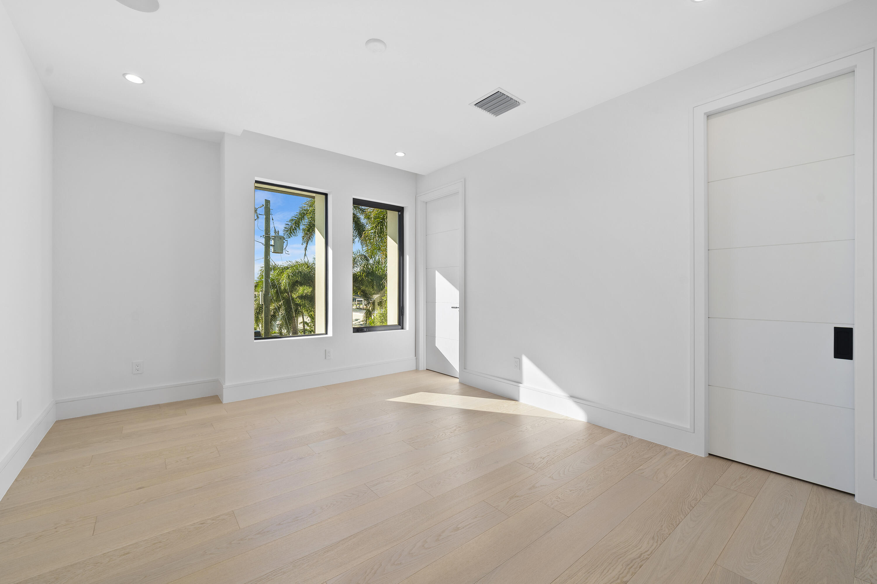 2880 NE 9th Street, Pompano Beach