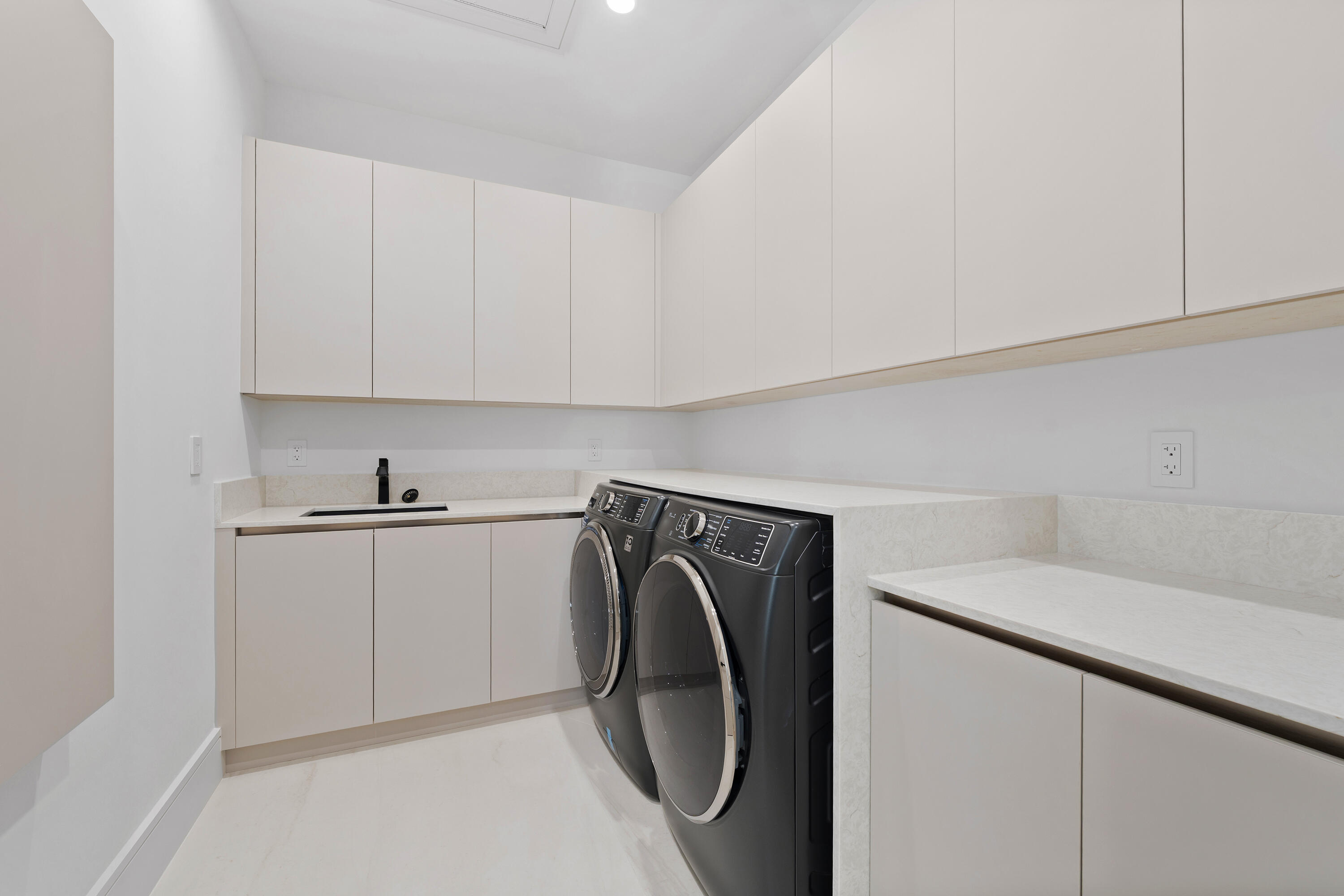 2880 NE 9th Street, Pompano Beach