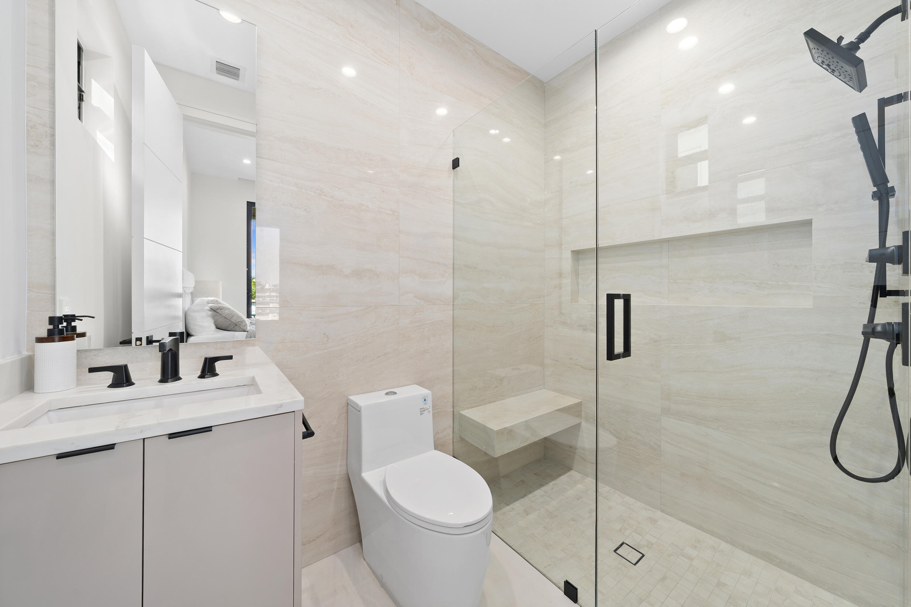 2880 NE 9th Street, Pompano Beach