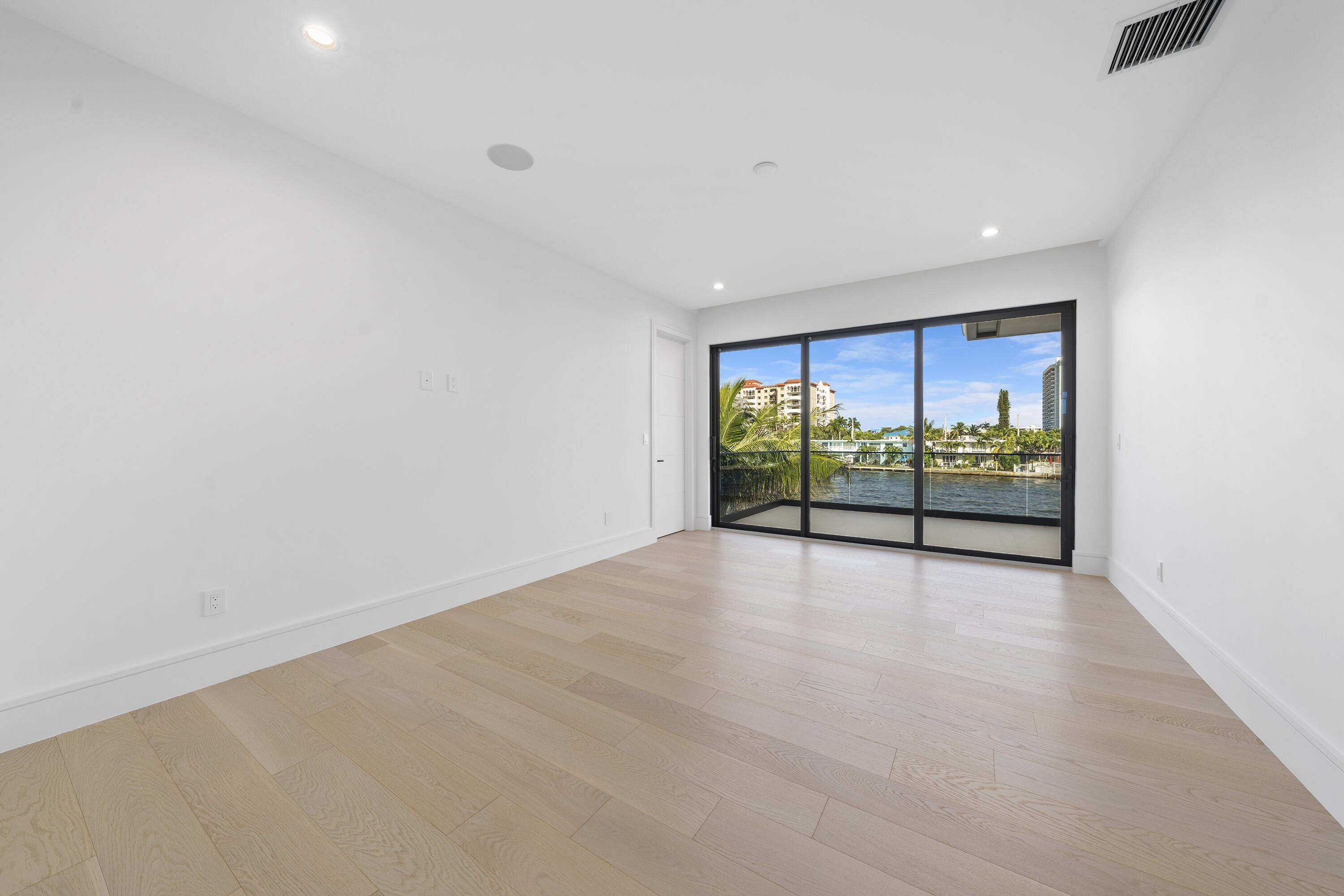 2880 NE 9th Street, Pompano Beach