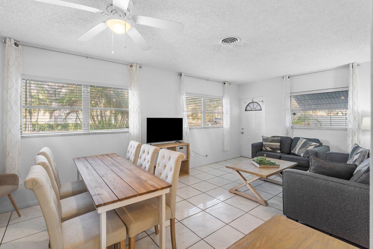 262 SE 9th Avenue 1-4