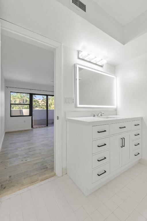 6670 Villa Sonrisa Drive 221