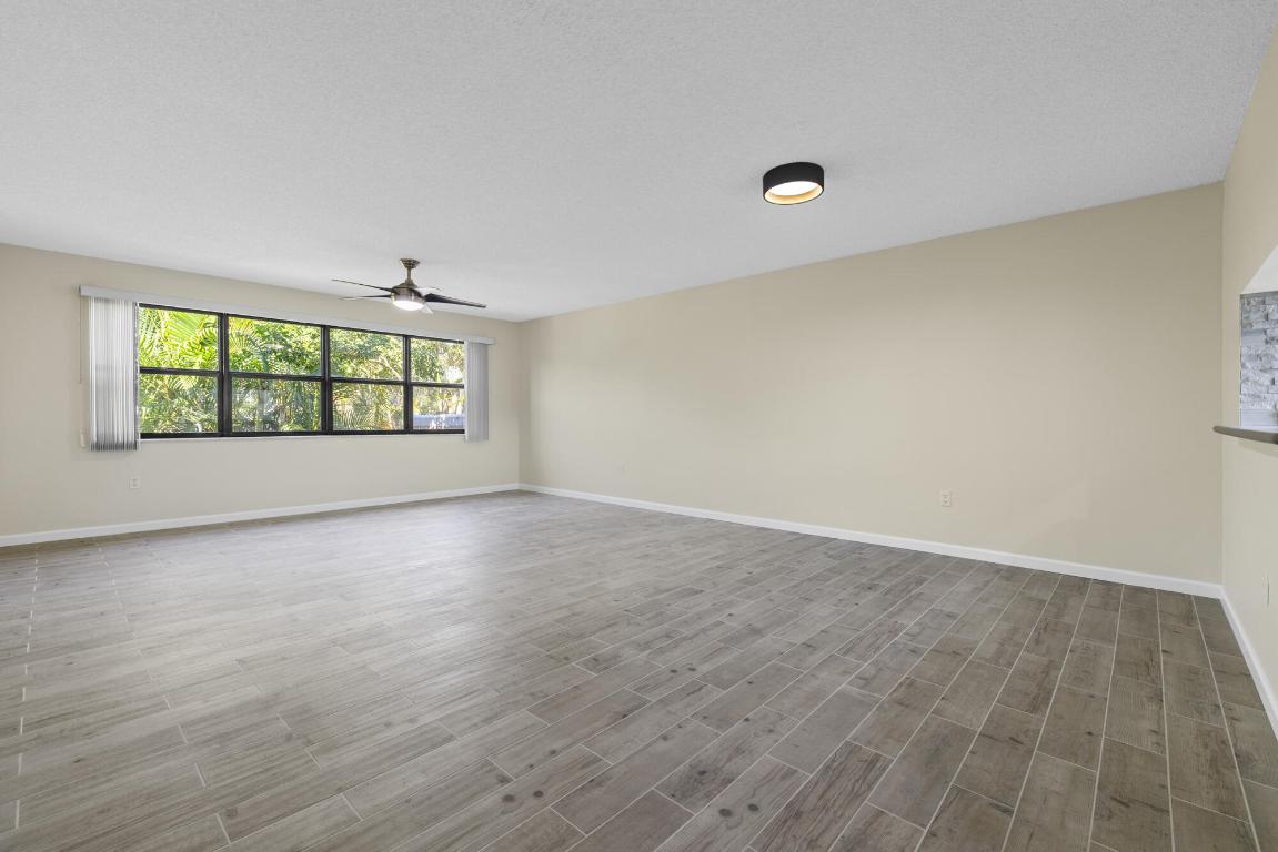 6670 Villa Sonrisa Drive 221