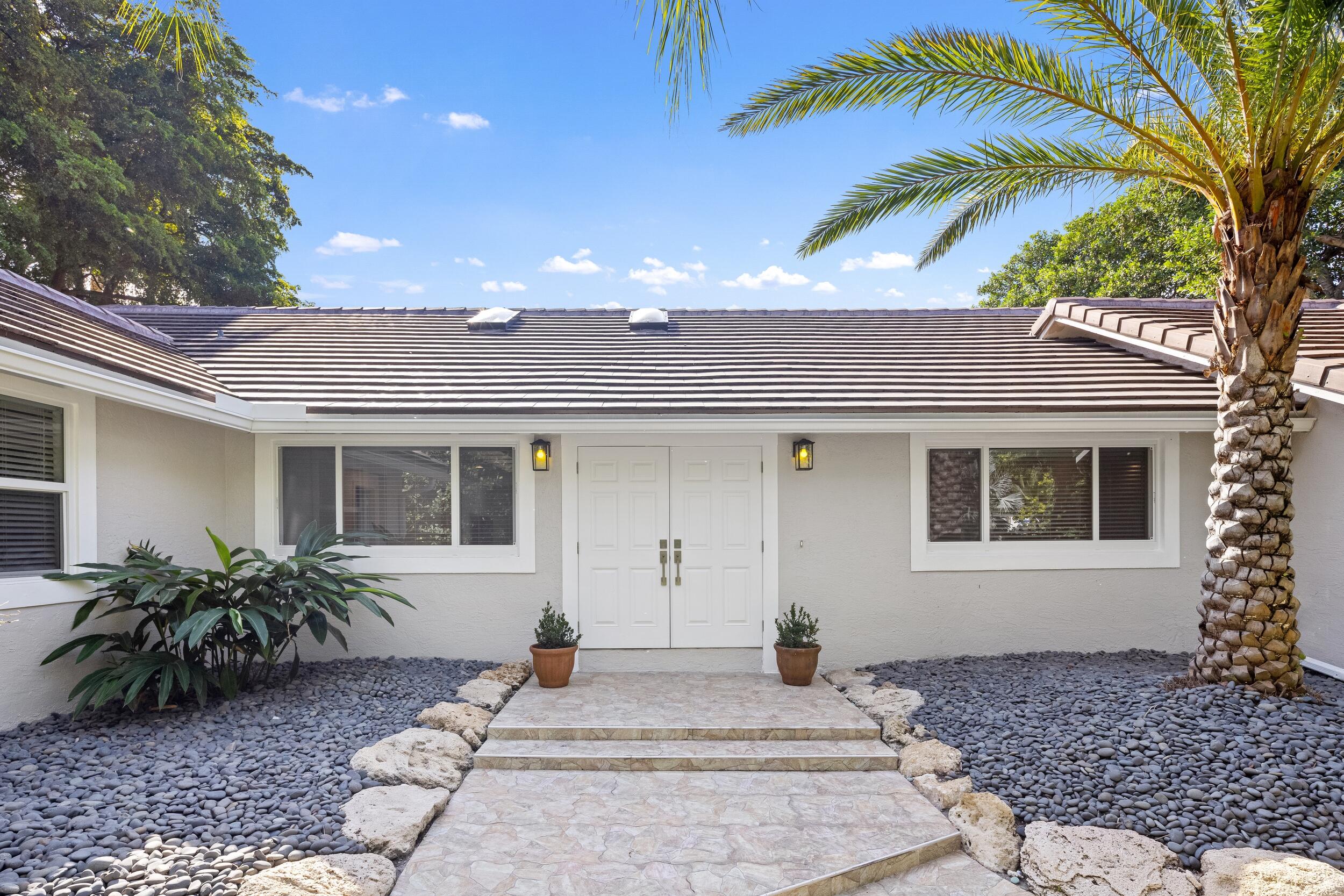 41 Coconut Lane