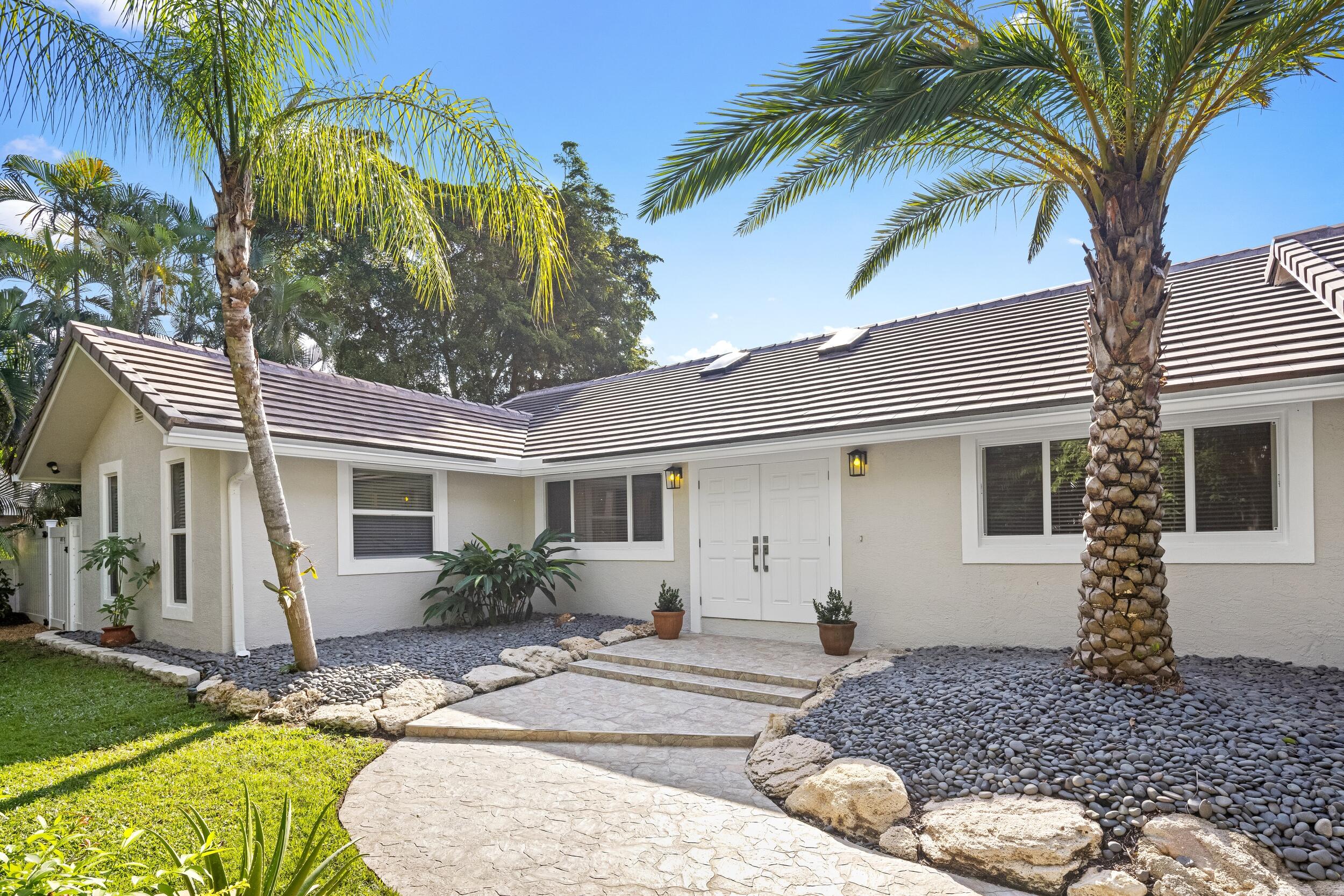 41 Coconut Lane