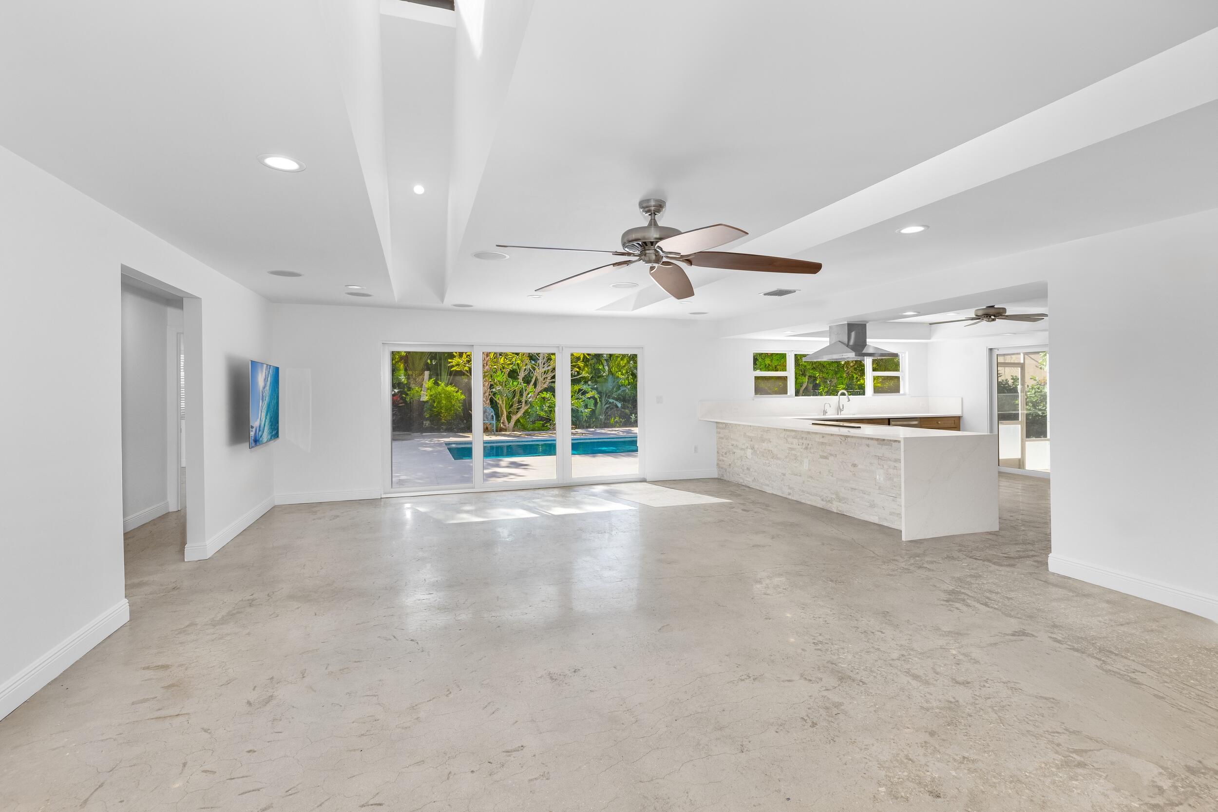 41 Coconut Lane