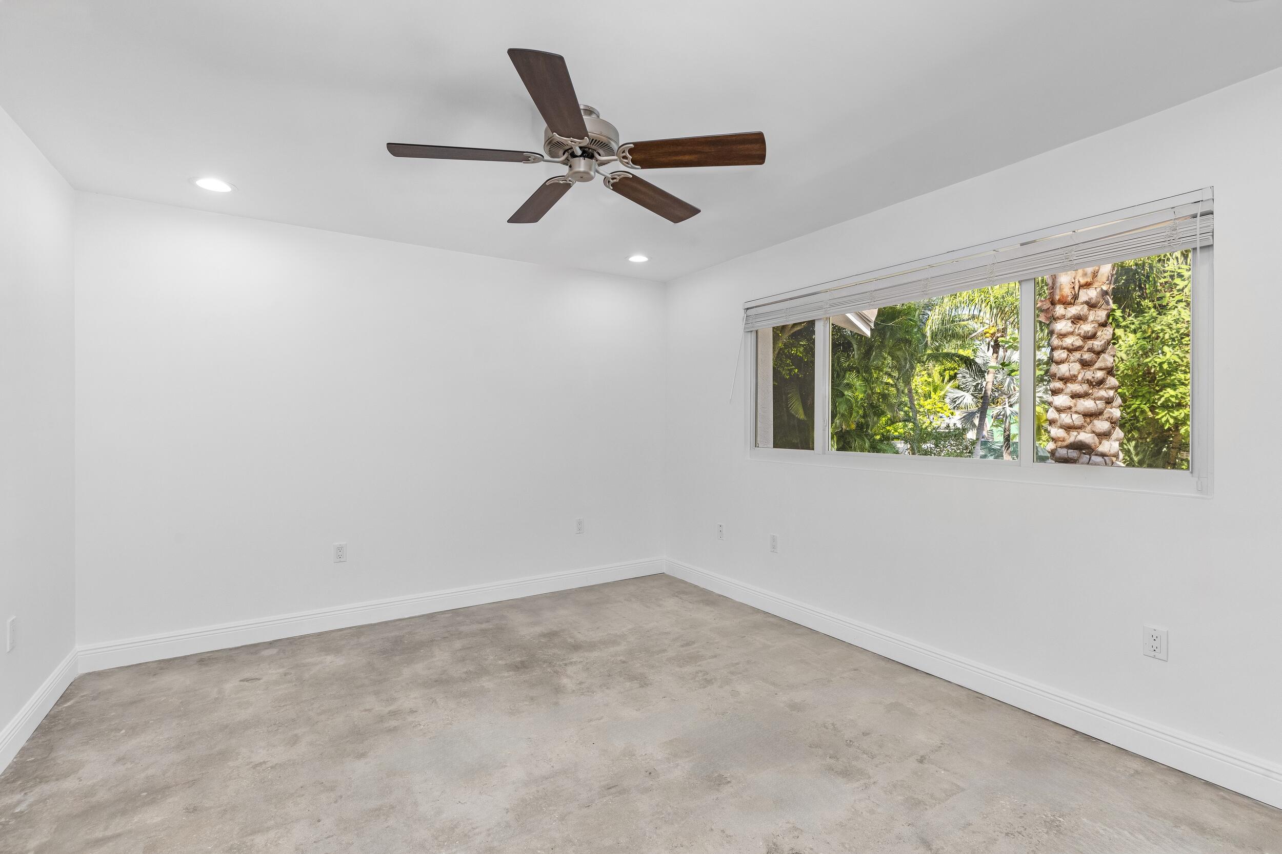 41 Coconut Lane