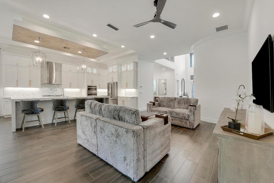 13448 Machiavelli Way