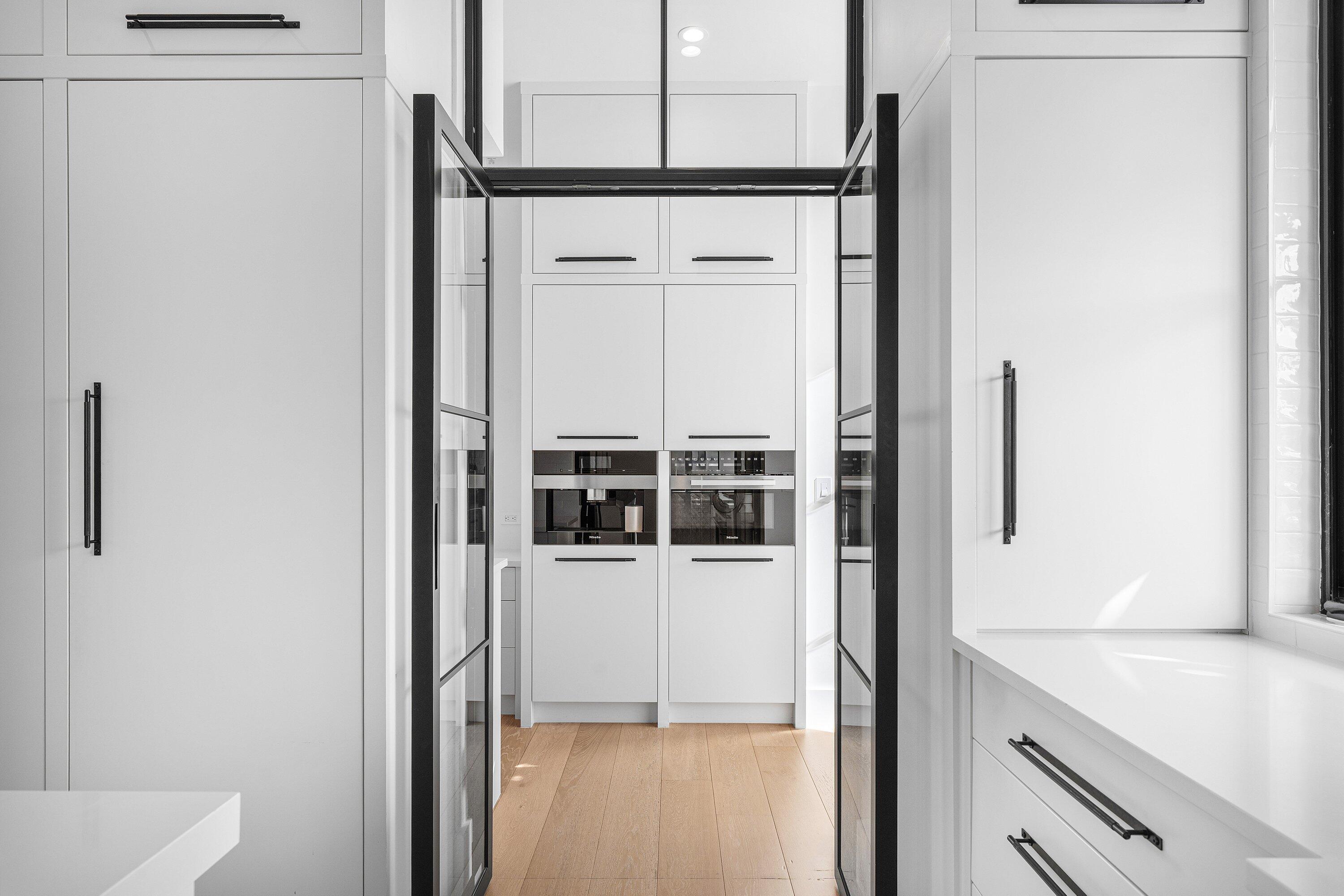 10 Harbour Drive S