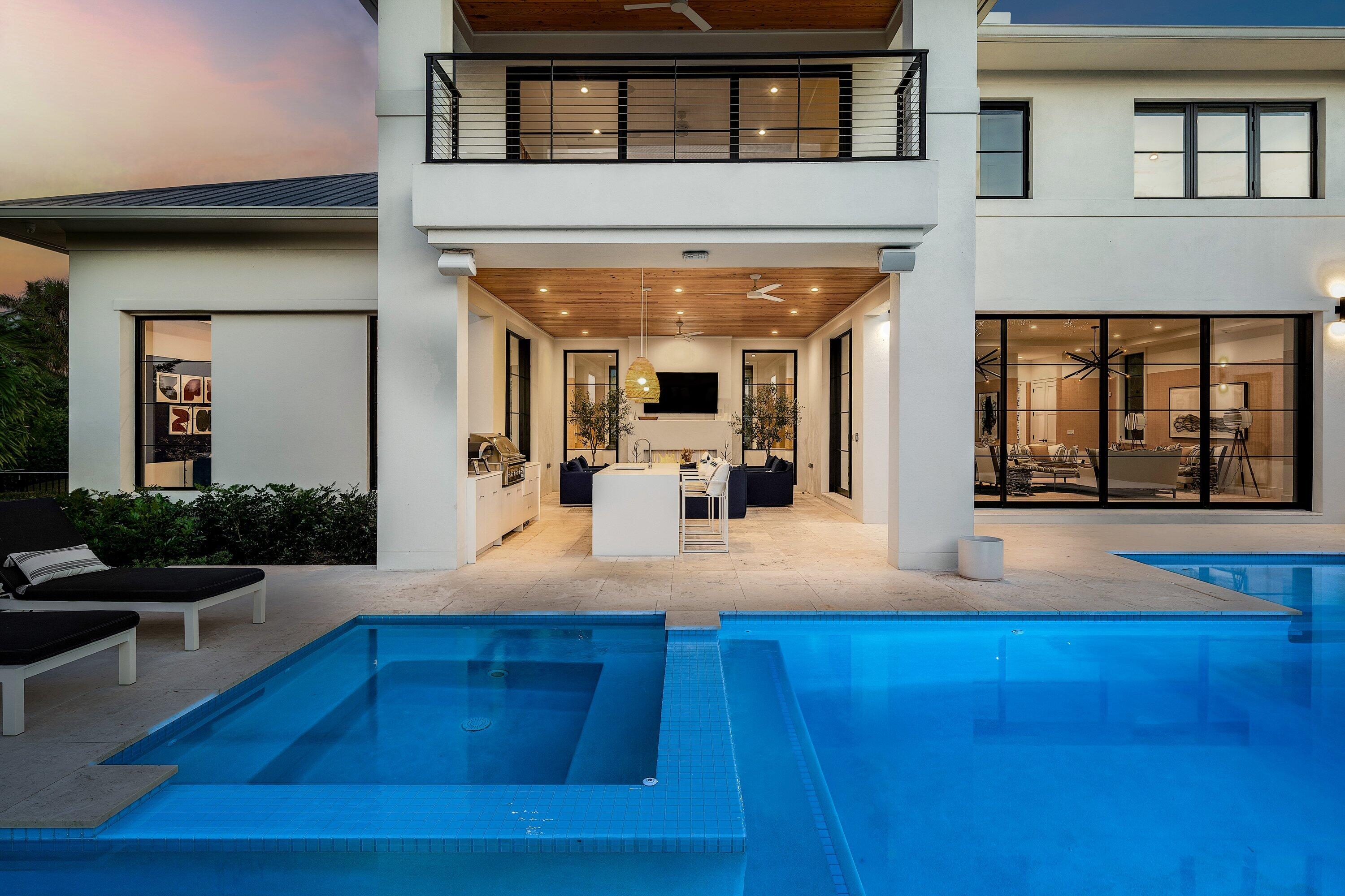 10 Harbour Drive S