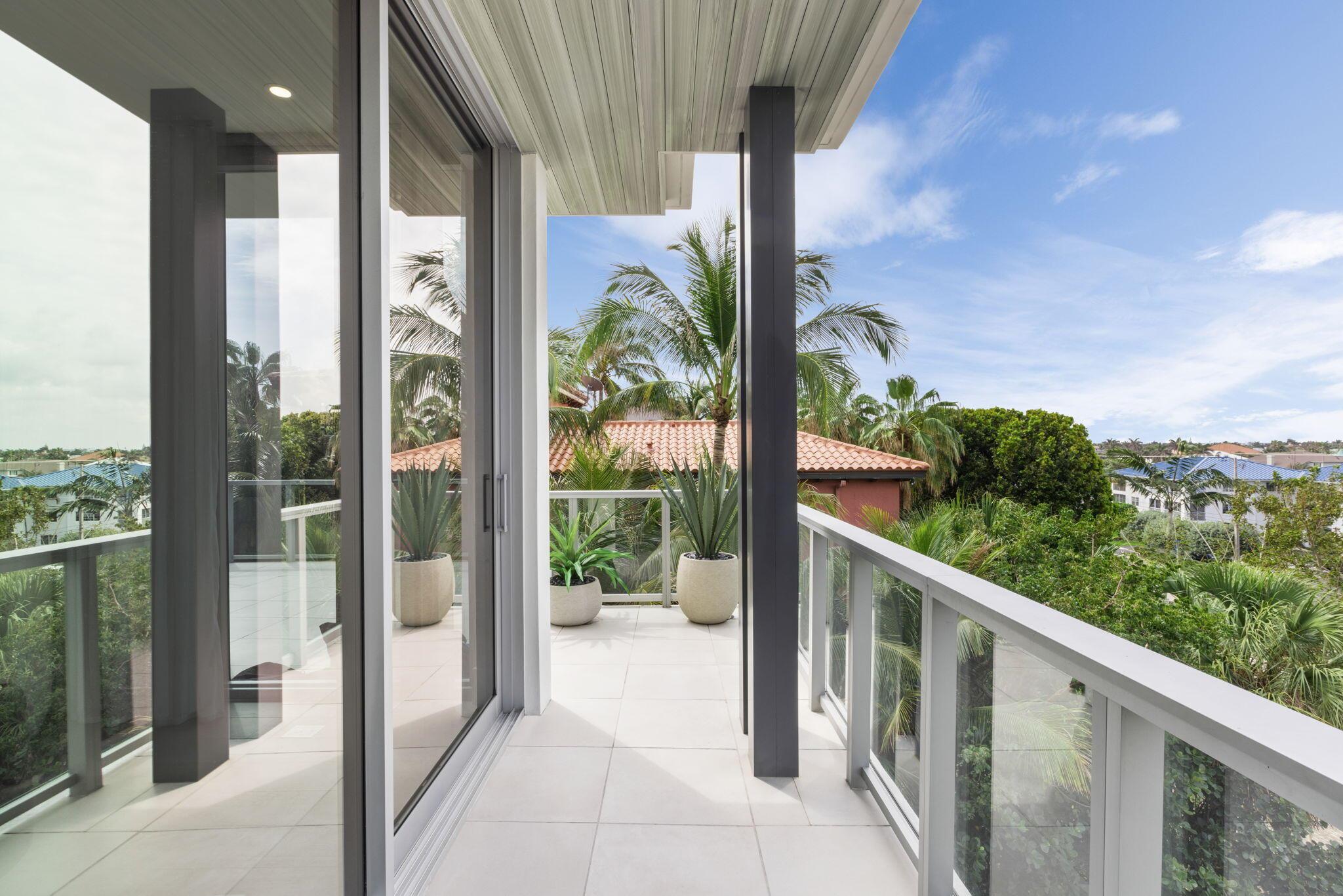 1625 S Ocean Boulevard 11