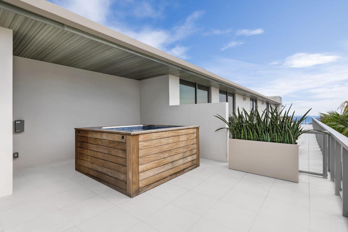 1625 S Ocean Boulevard 11