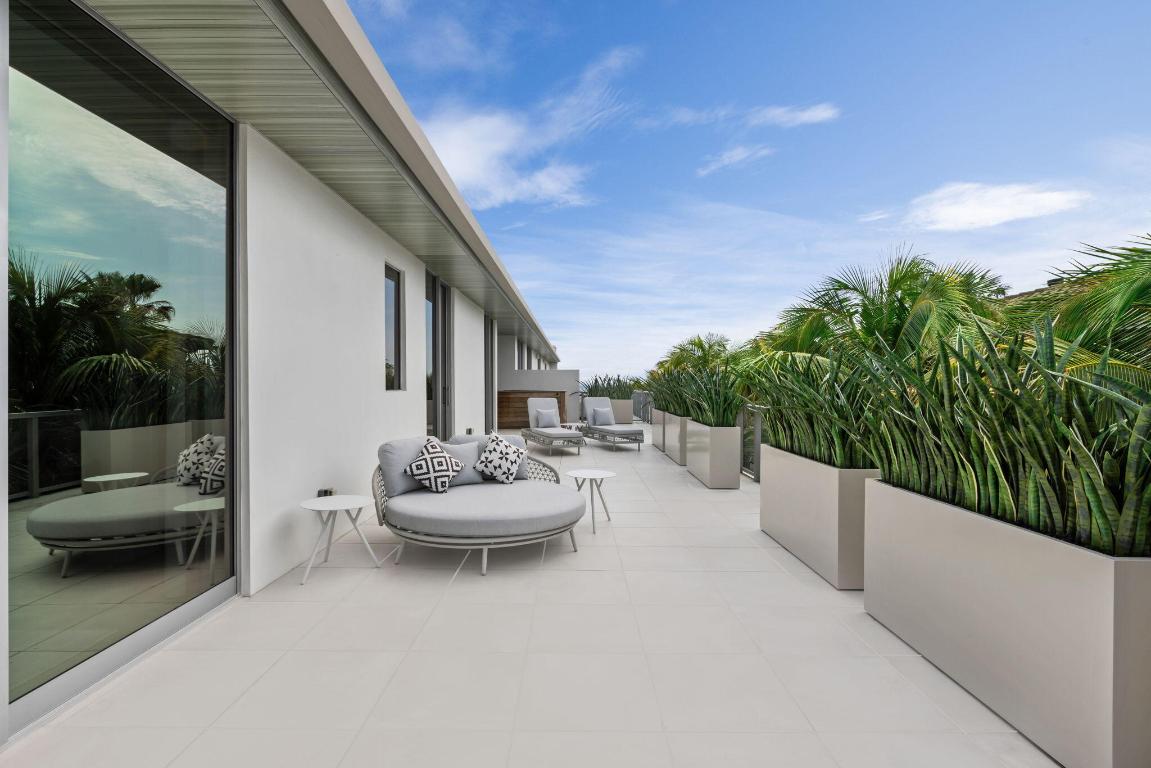 1625 S Ocean Boulevard 11