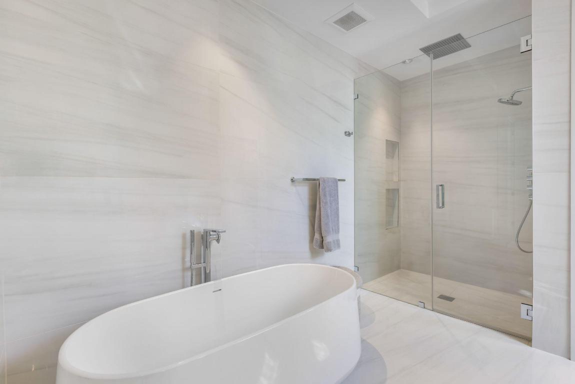 1625 S Ocean Boulevard 11