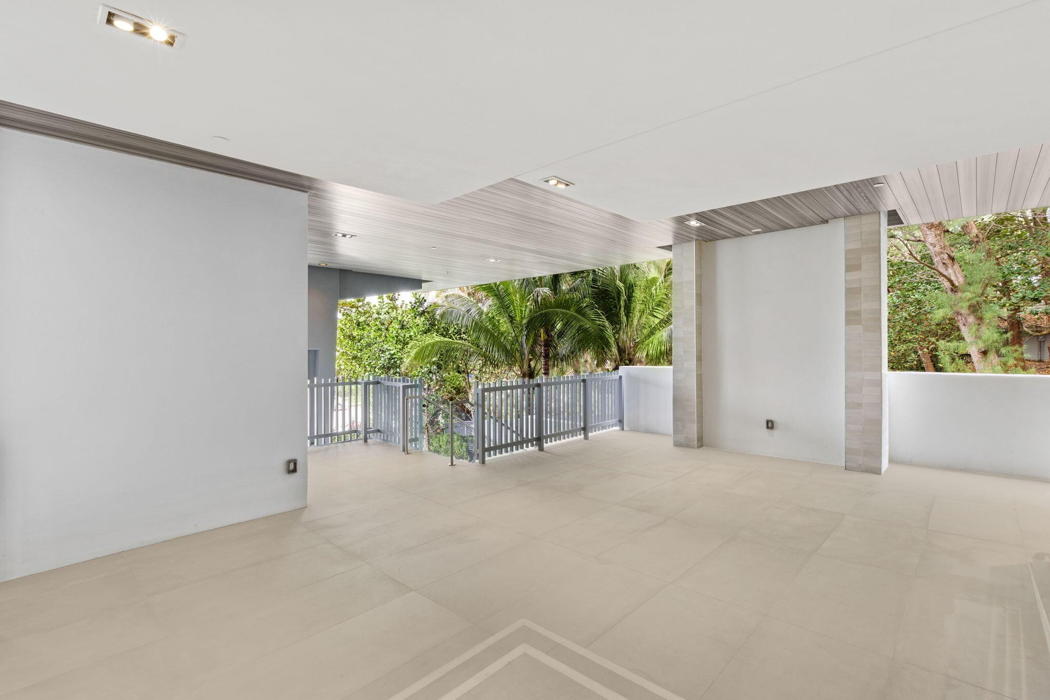 1625 S Ocean Boulevard 11