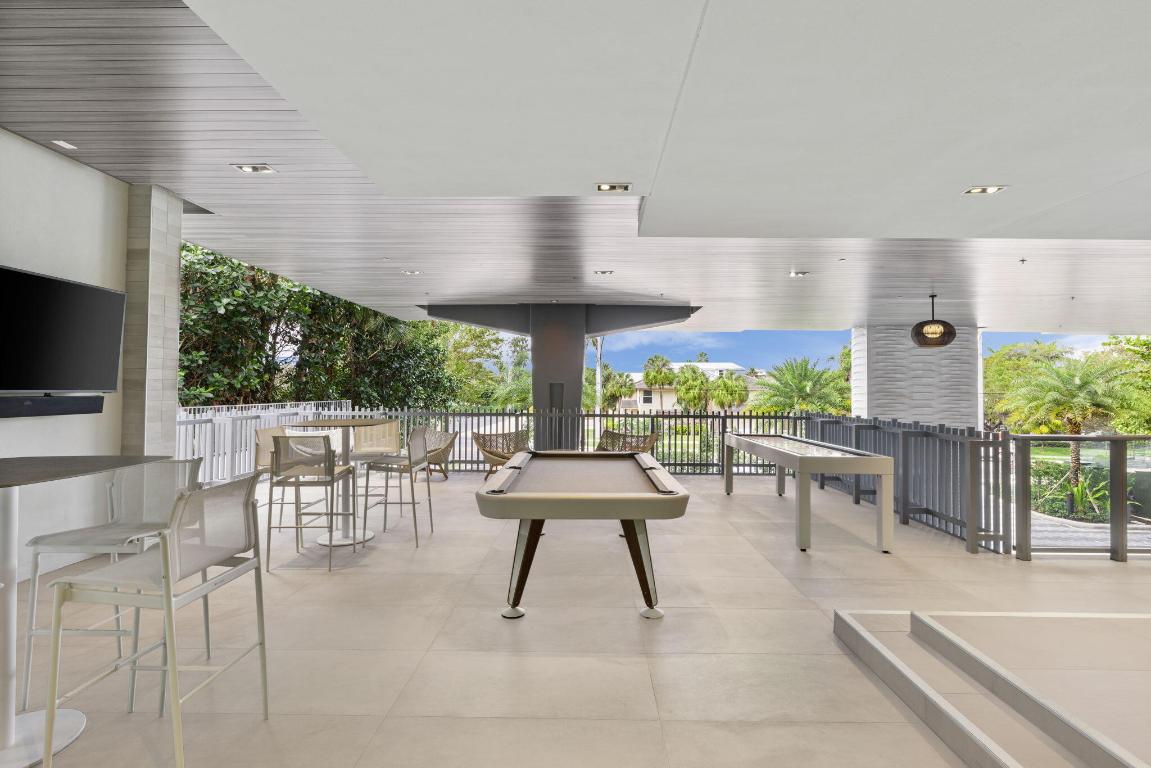 1625 S Ocean Boulevard 11