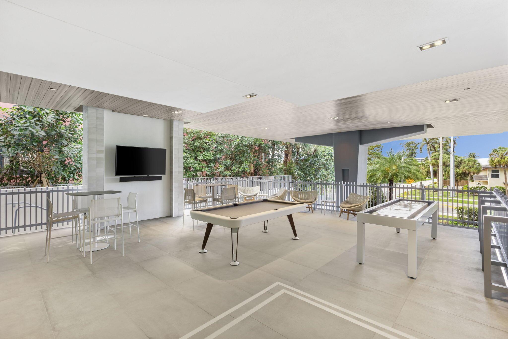 1625 S Ocean Boulevard 11