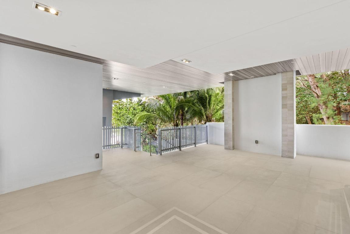 1625 S Ocean Boulevard 11