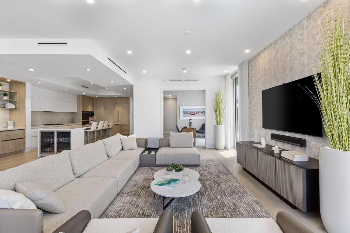 1625 S Ocean Boulevard 11