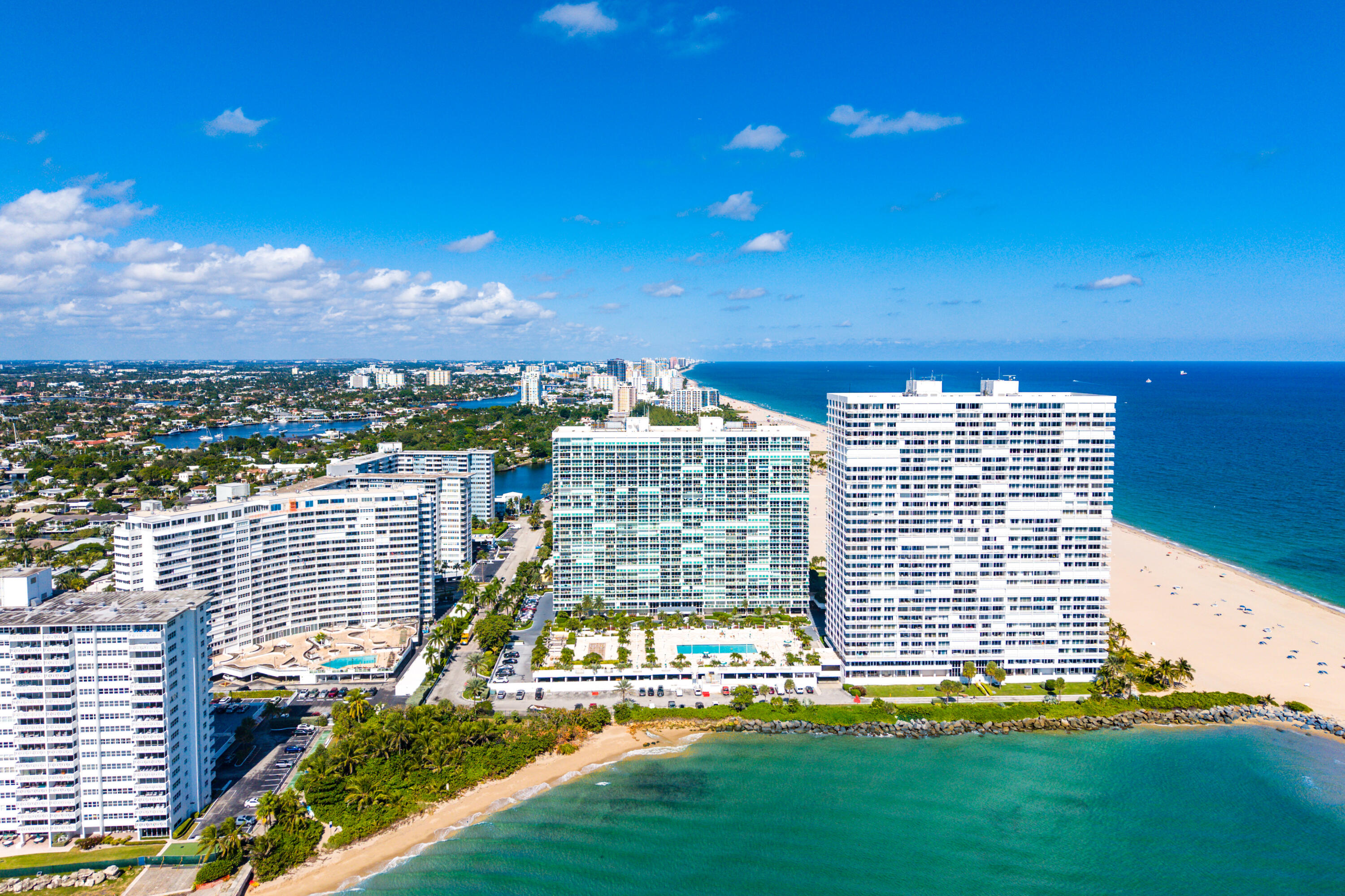 2100 S Ocean Lane 101